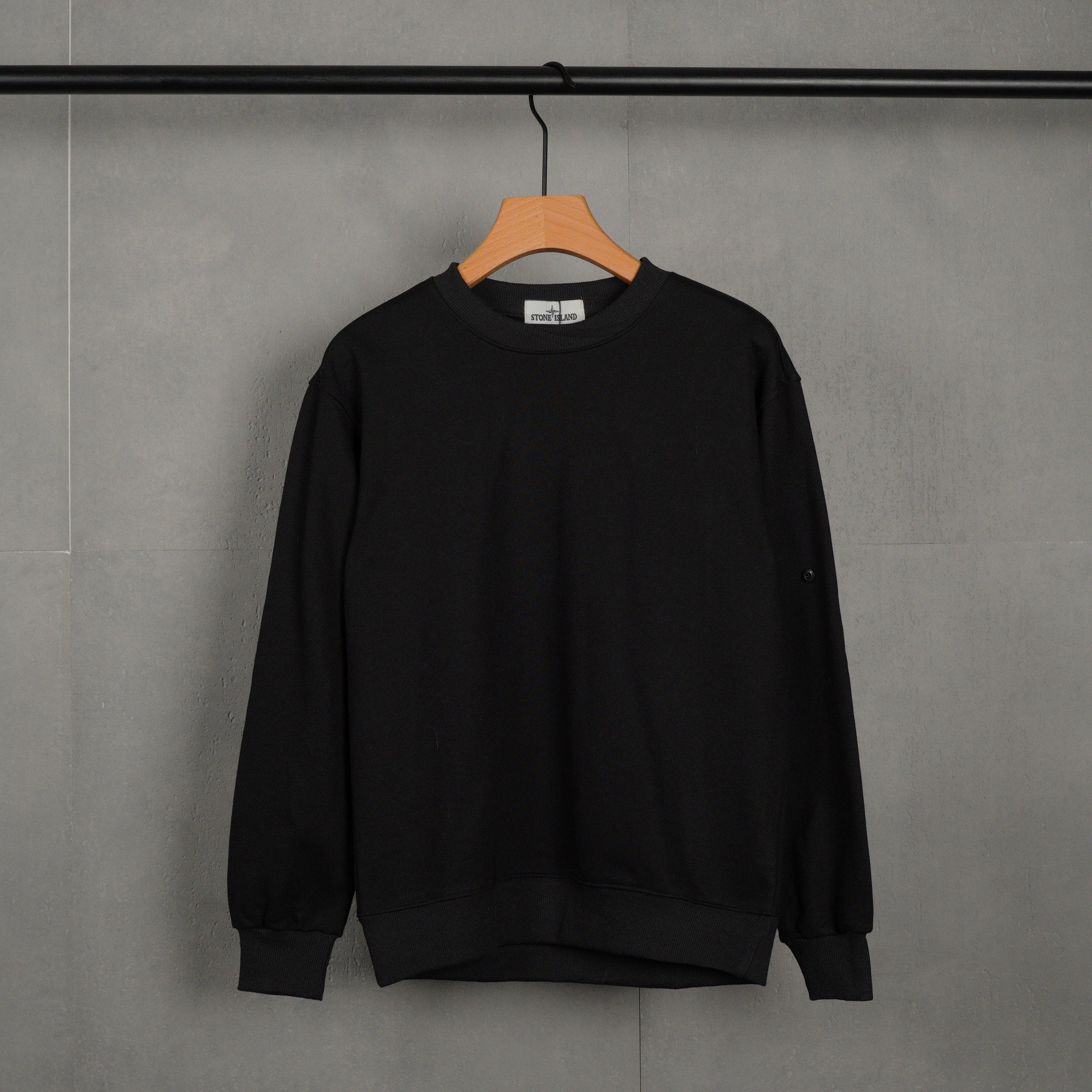 STONE ISLAND Garment Dyed Crew Sweatshirt（721563051-V0020）