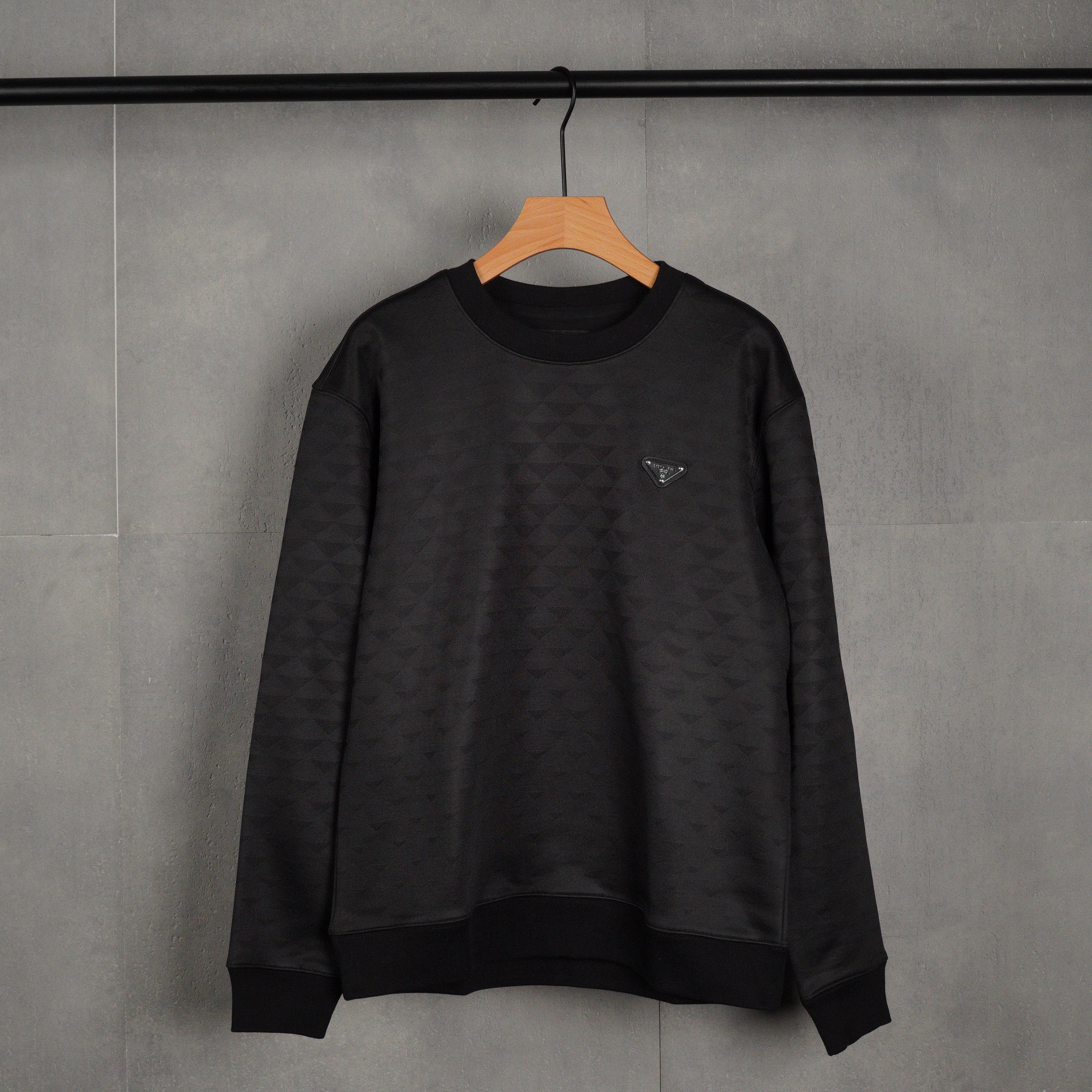 PRADA Monogram Sweatshirt with Triangle Logo (UJL67B-147M-F0002-S-OOO）