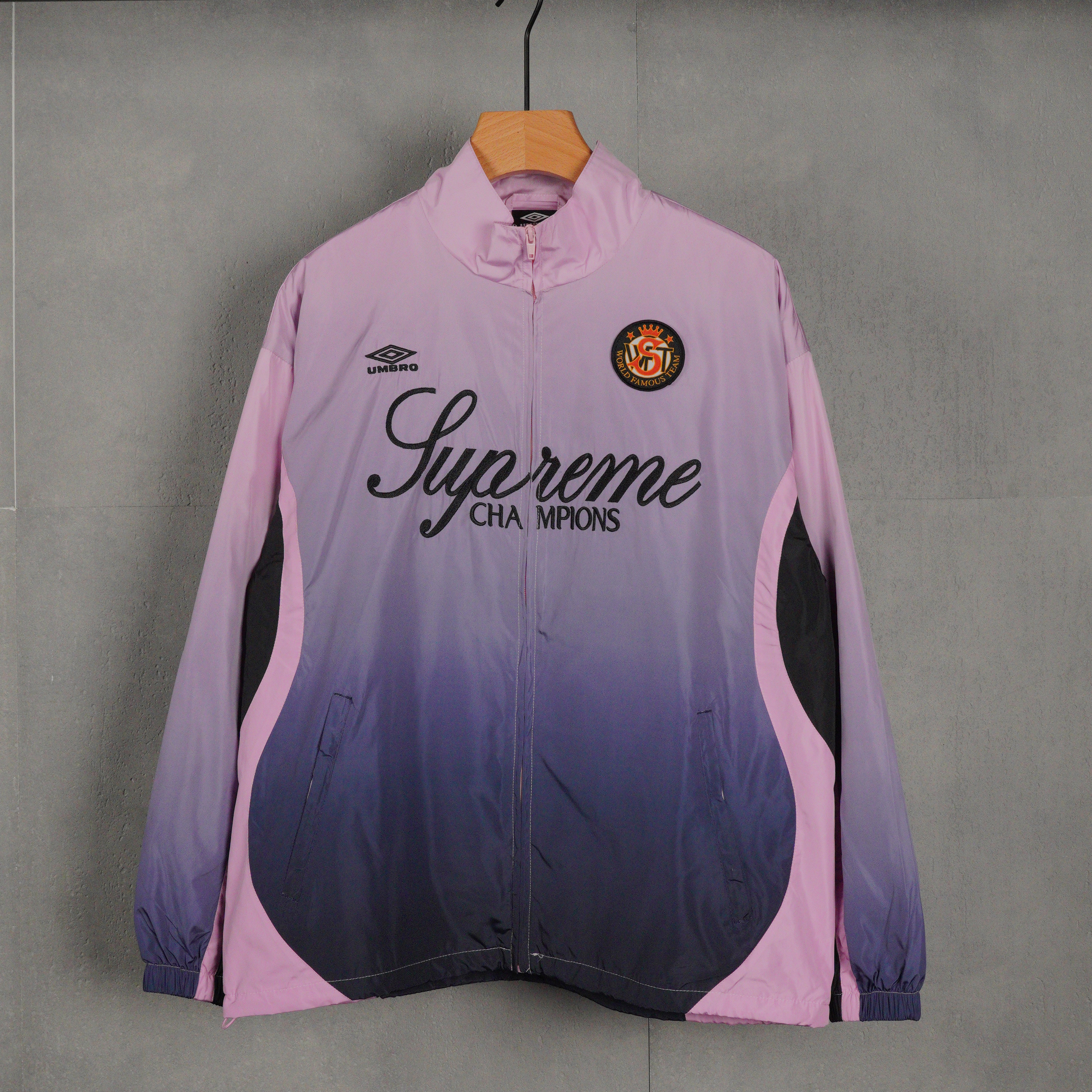 Supreme x Umbro Gradient Track Jacket "Black"（SUP-FW25-026）