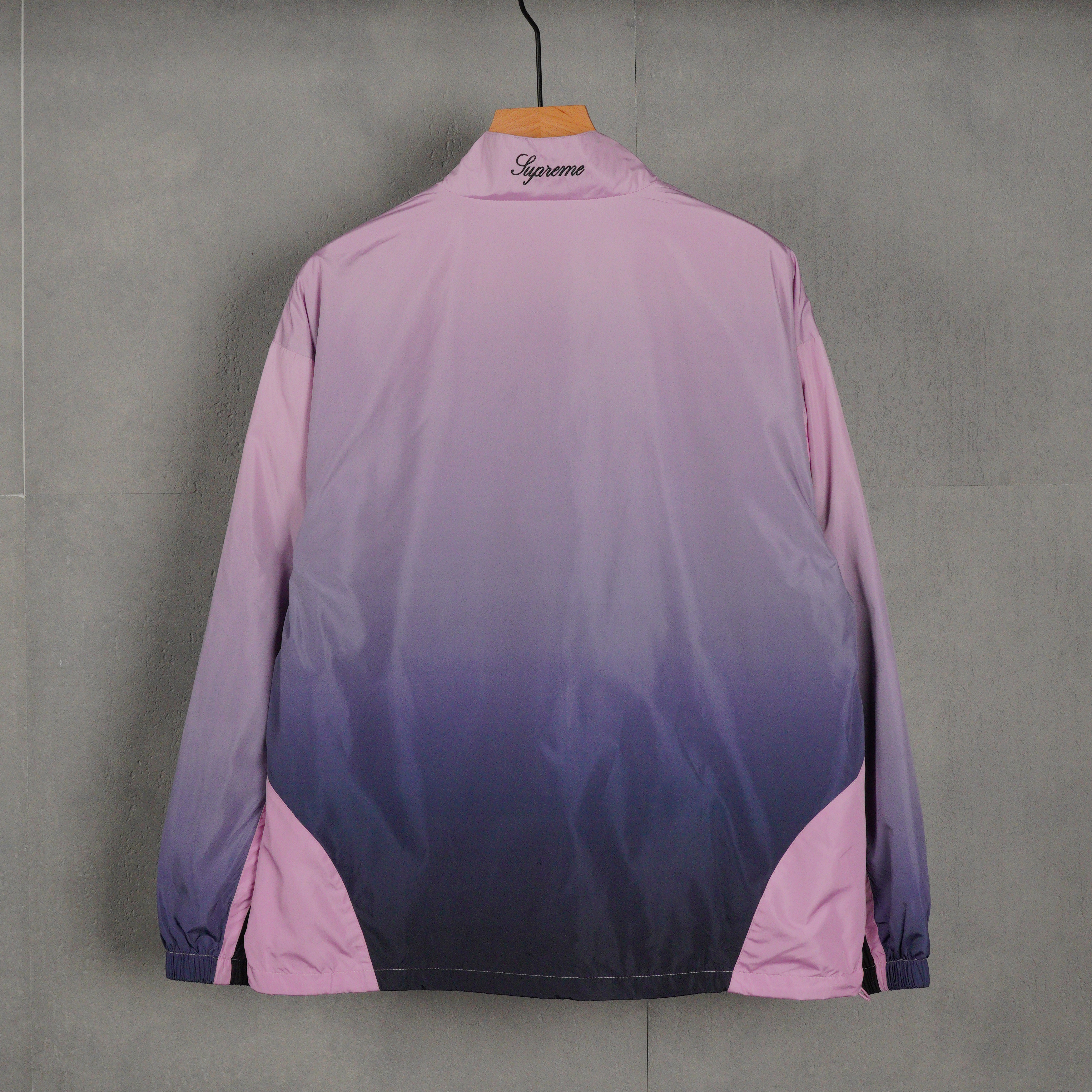 Supreme x Umbro Gradient Track Jacket "Black"（SUP-FW25-026）