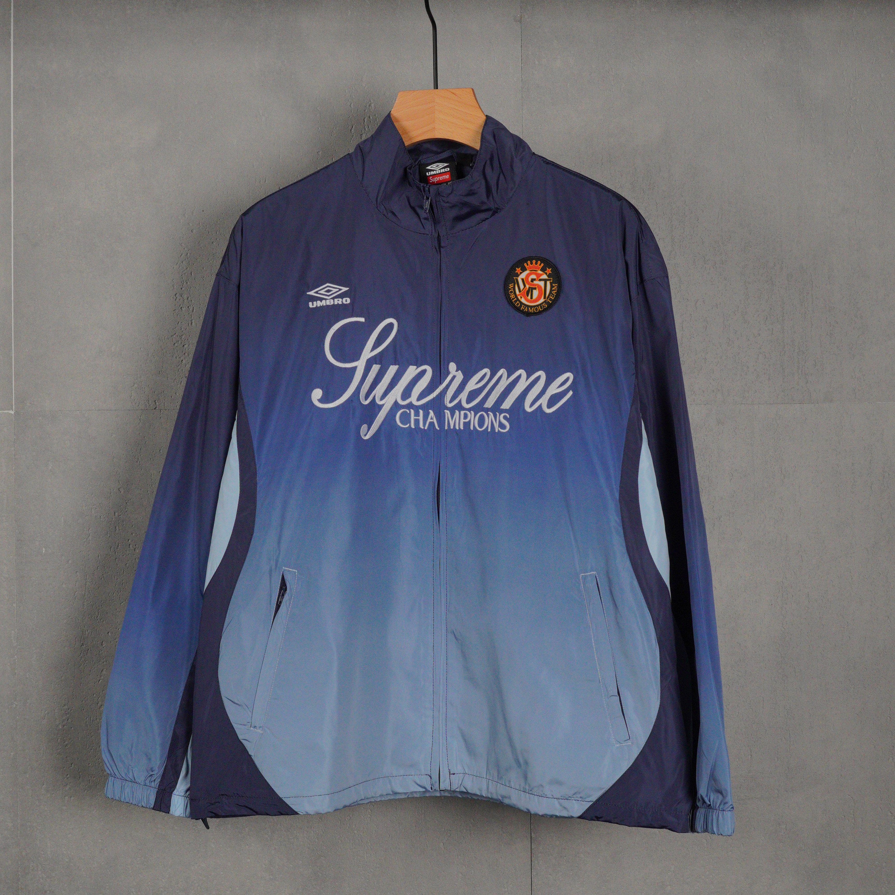 Supreme x Umbro Gradient Track Jacket "Black"（SUP-FW25-026）