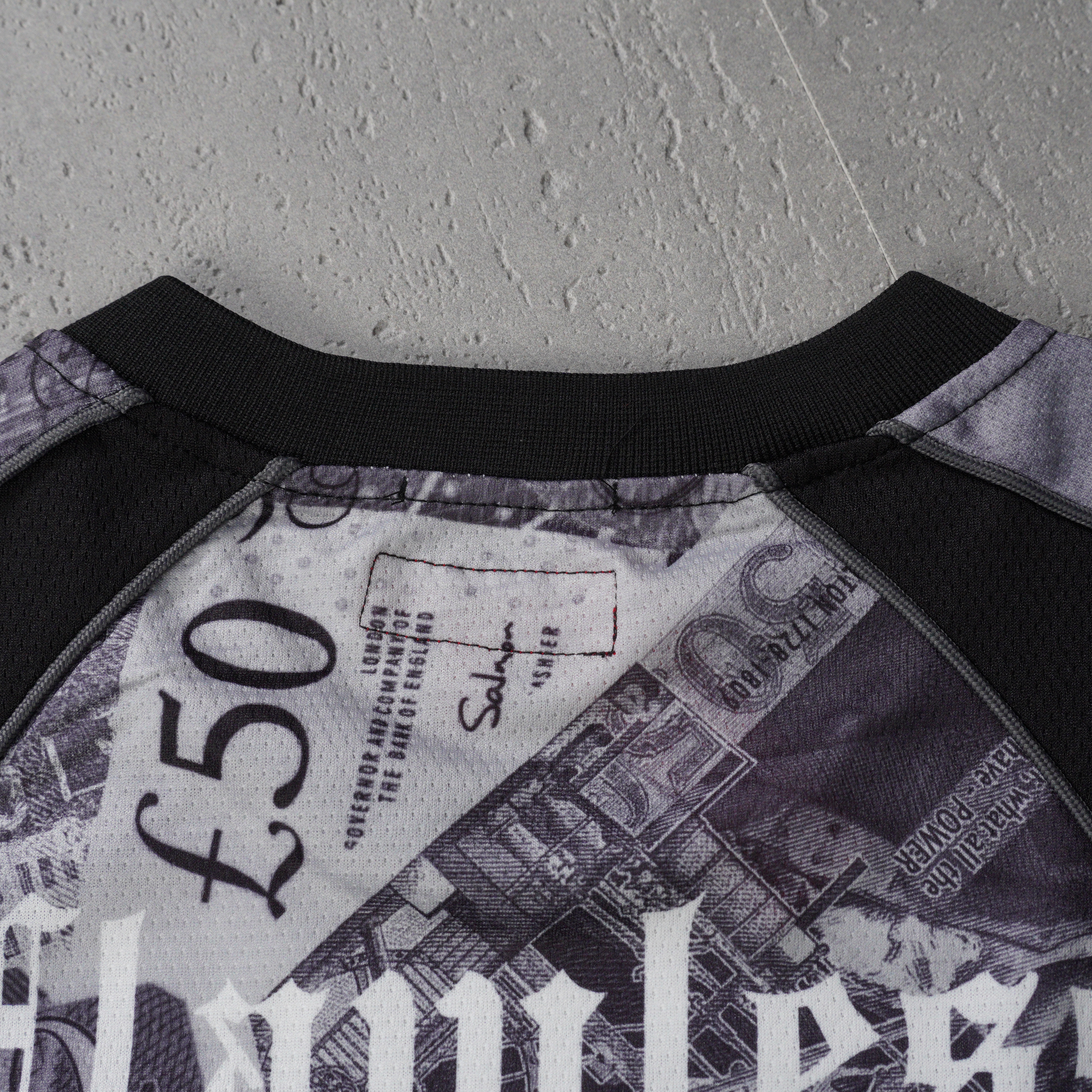 Supreme Pounds Soccer Jersey "Black"（SUP-FW25-033）