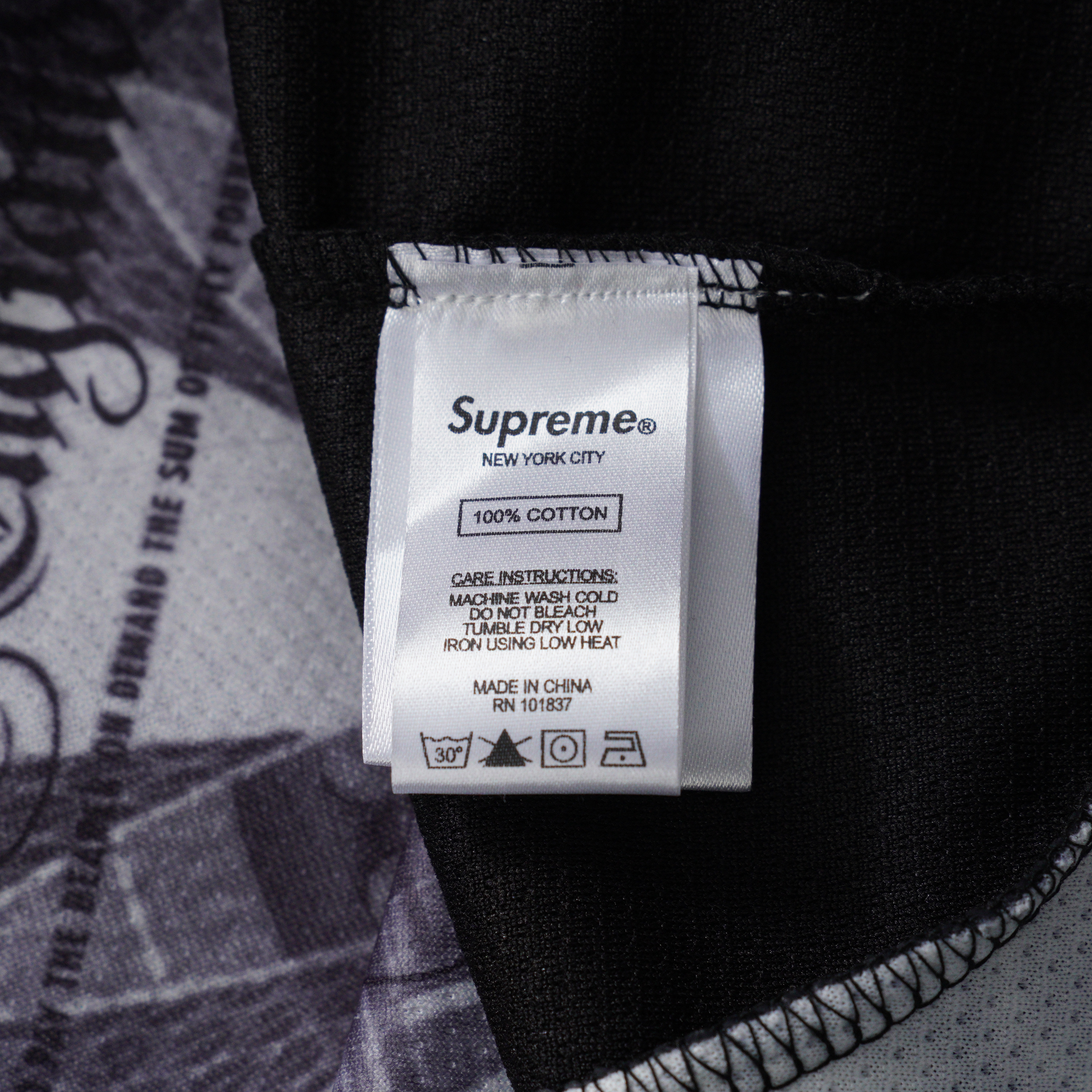 Supreme Pounds Soccer Jersey "Black"（SUP-FW25-033）