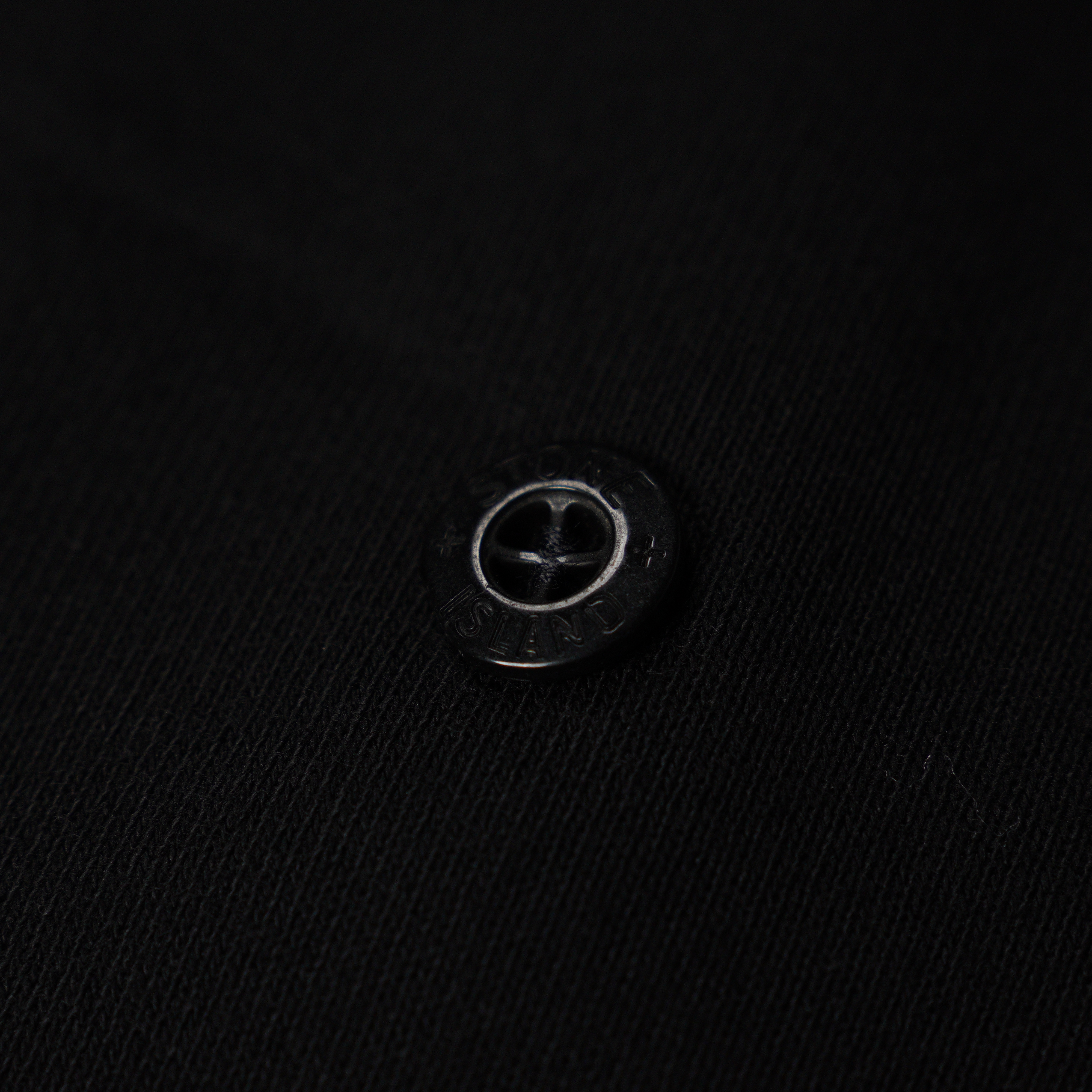 STONE ISLAND Garment Dyed Crew Sweatshirt（721563051-V0020）
