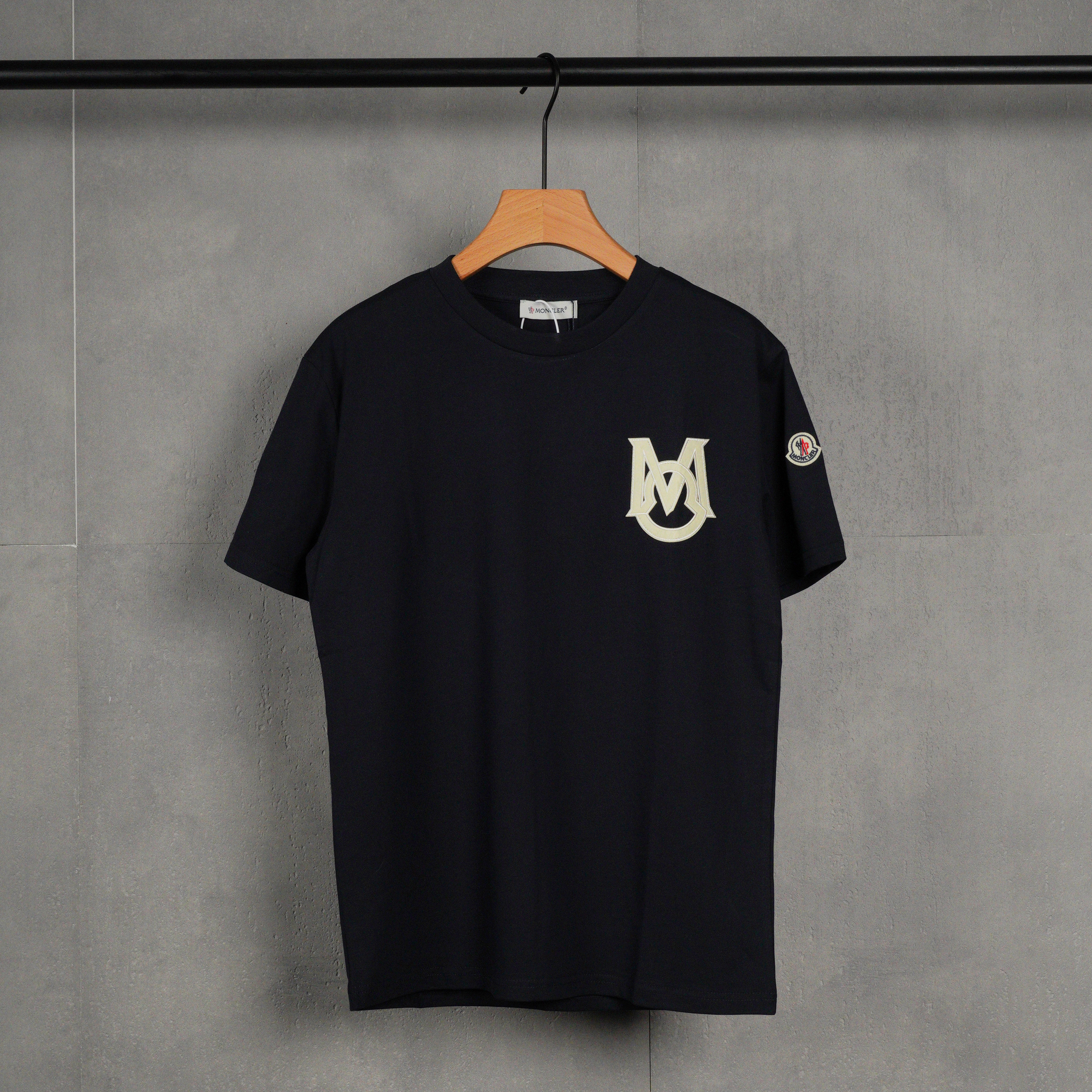 Moncler monogram cotton t-shirt（J20918C000218390T999）