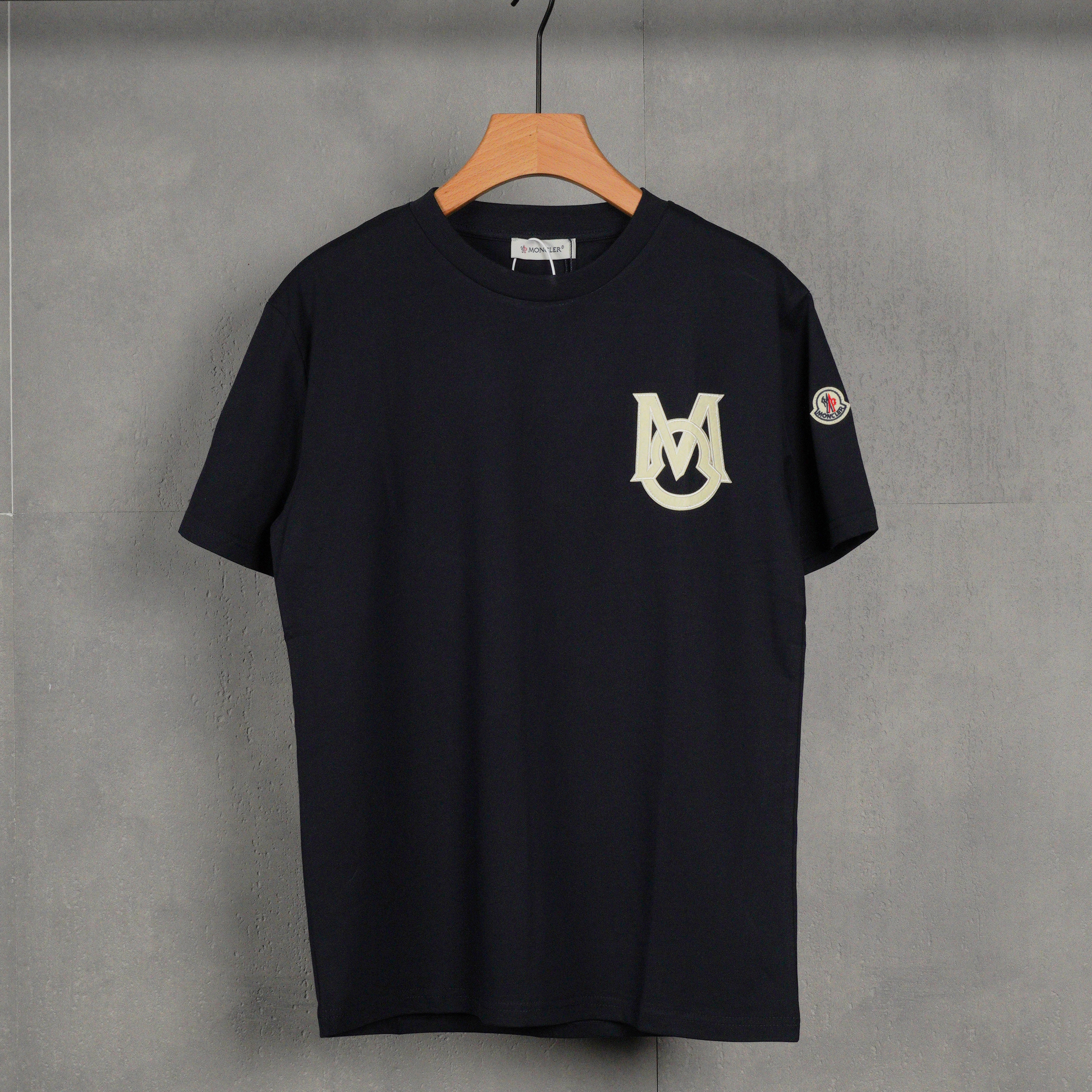 Moncler monogram cotton t-shirt（J20918C000218390T999）