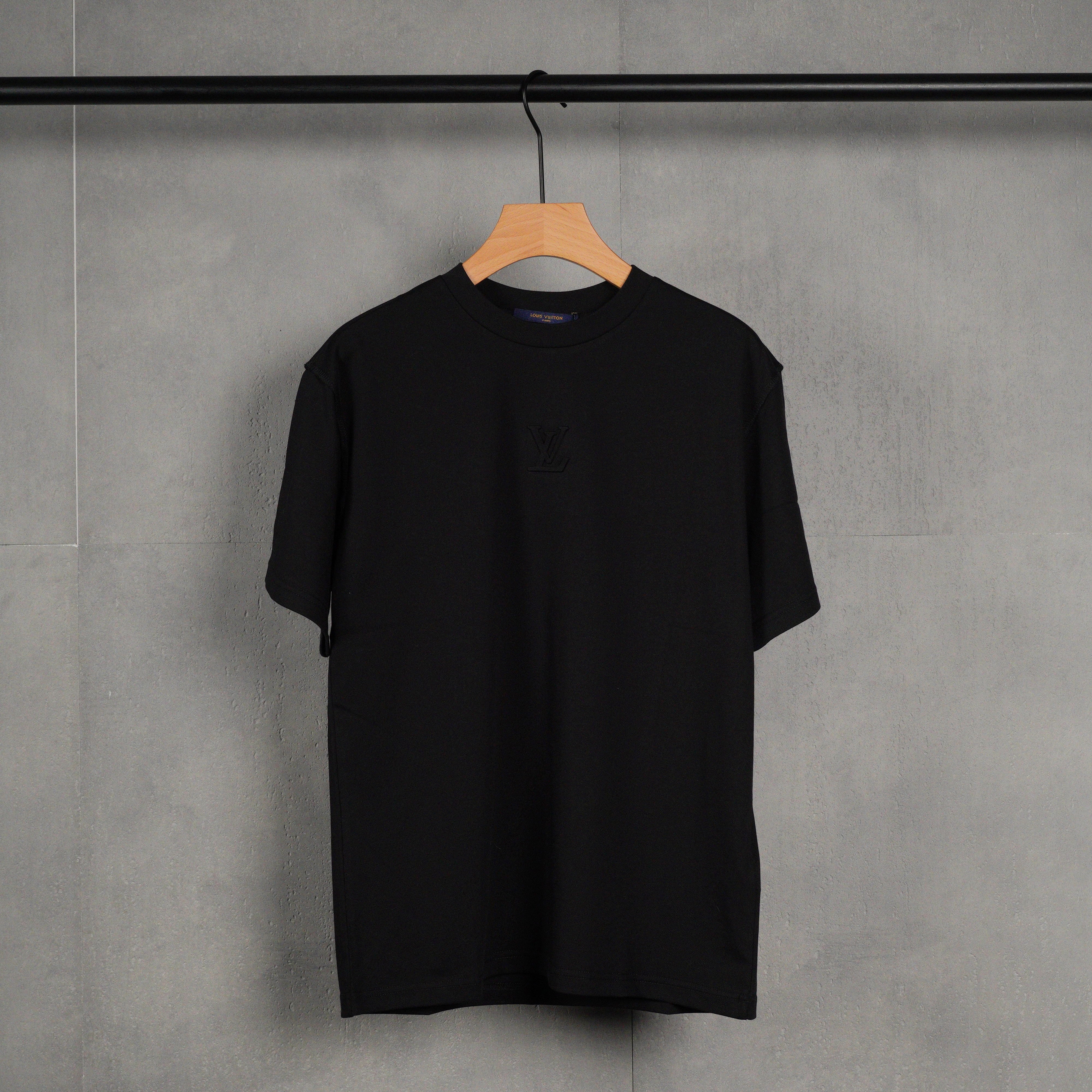 Louis Vuitton Embossed LV T-shirt（1AA5E0)