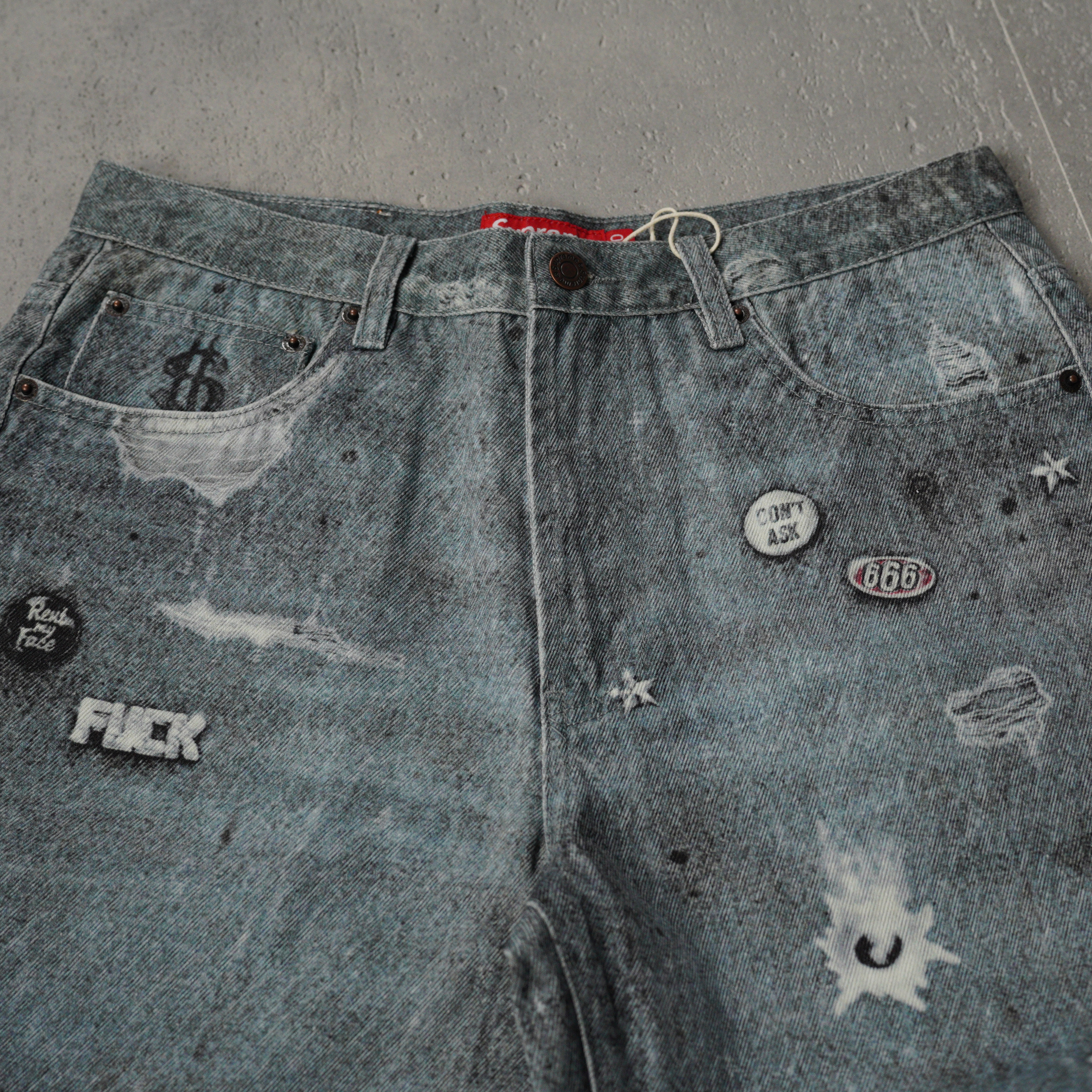 Supreme HJR Trompe L'oel Loose Fit Jean（SUP-FW24-185）