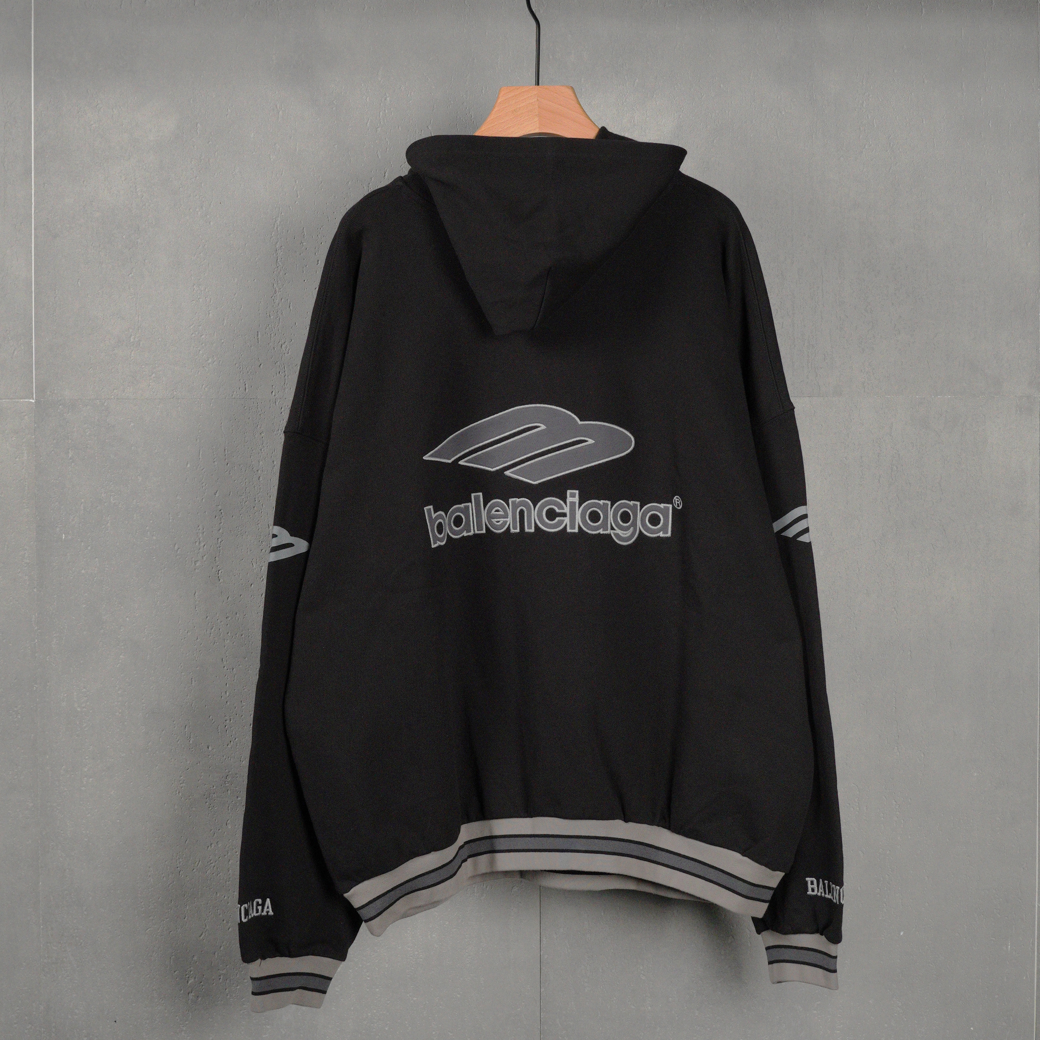Balenciaga Men's 3b Football Polo Hoodie（827939TTVQ81066）