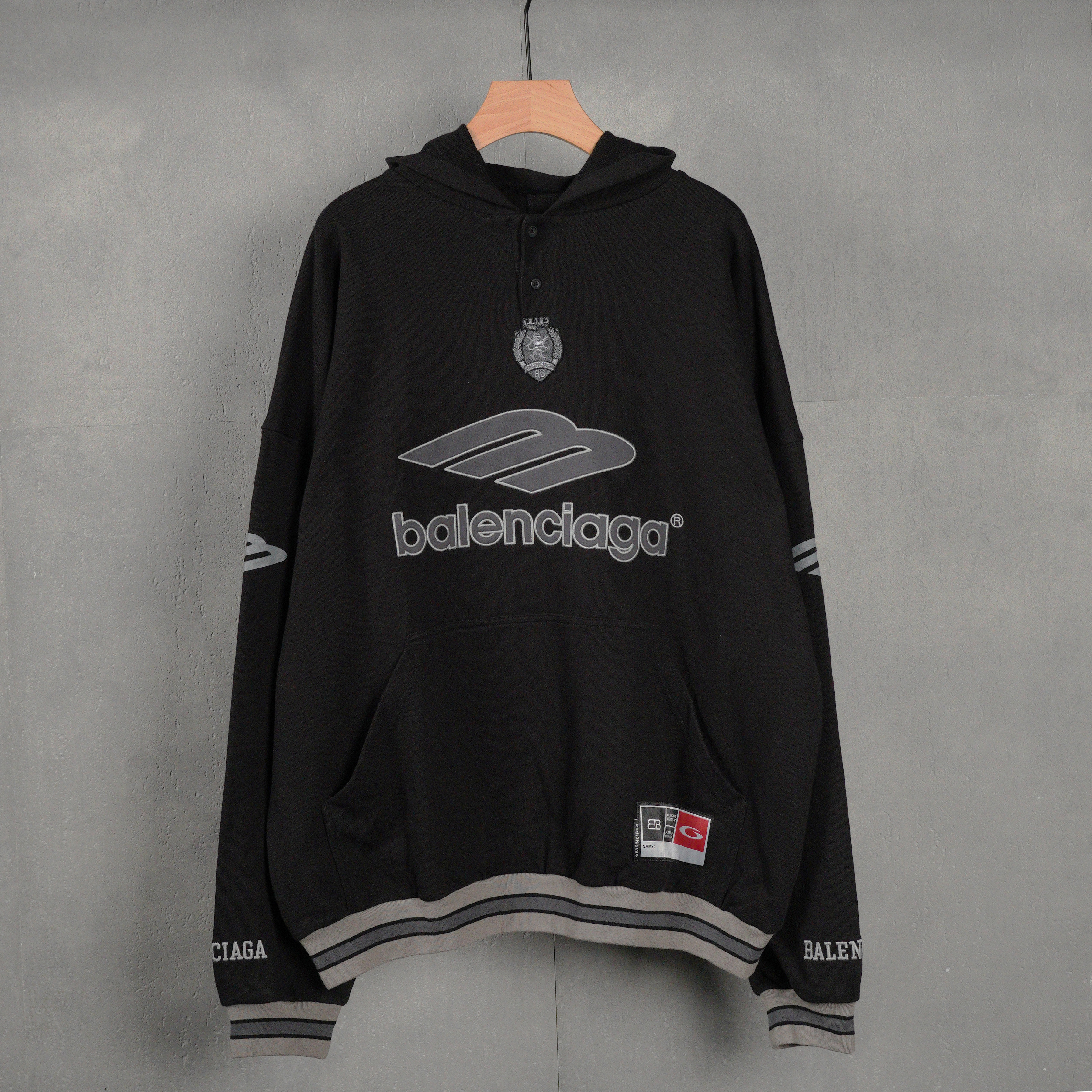 Balenciaga Men's 3b Football Polo Hoodie（827939TTVQ81066）