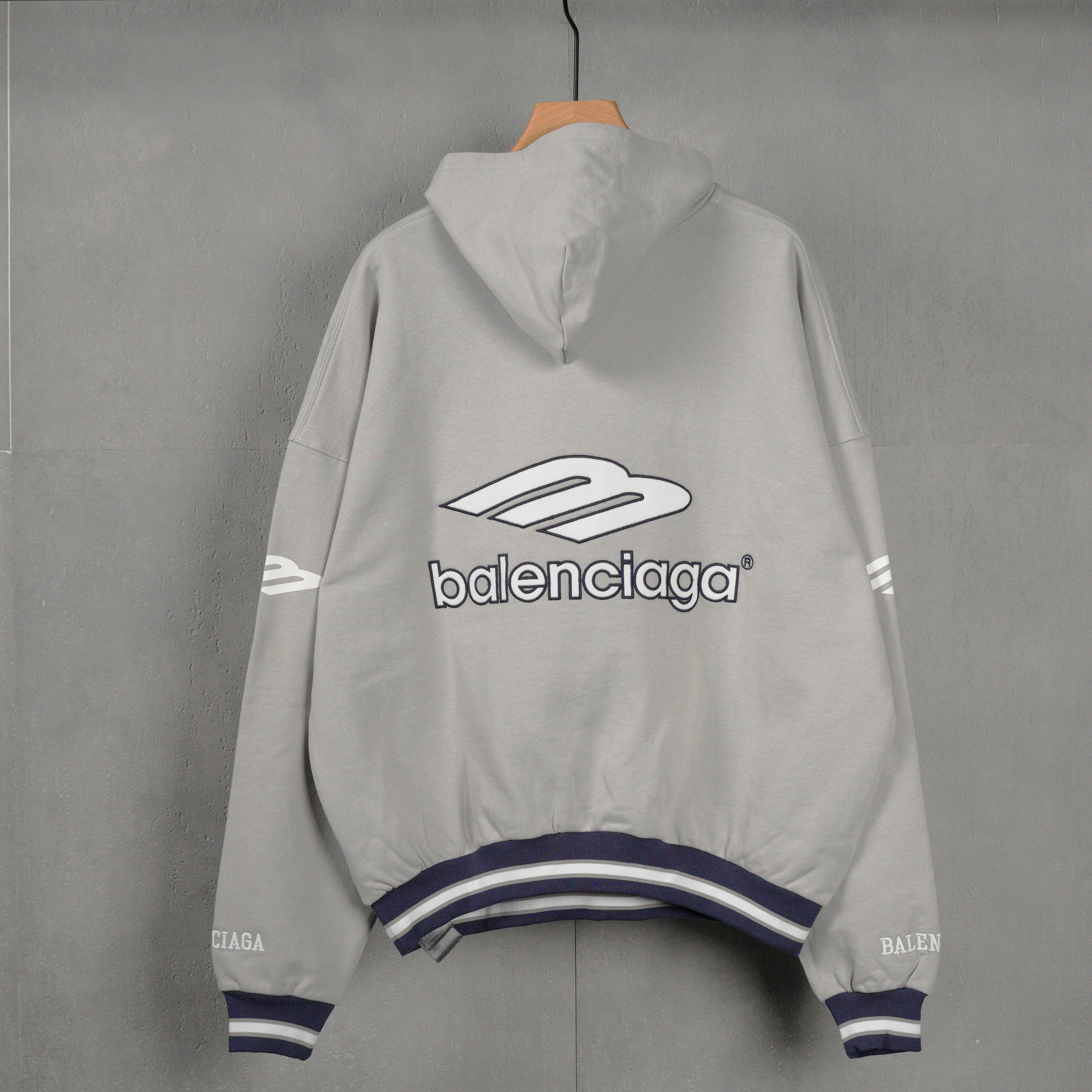 Balenciaga Men's 3b Football Polo Hoodie（827939TTVQ81066）