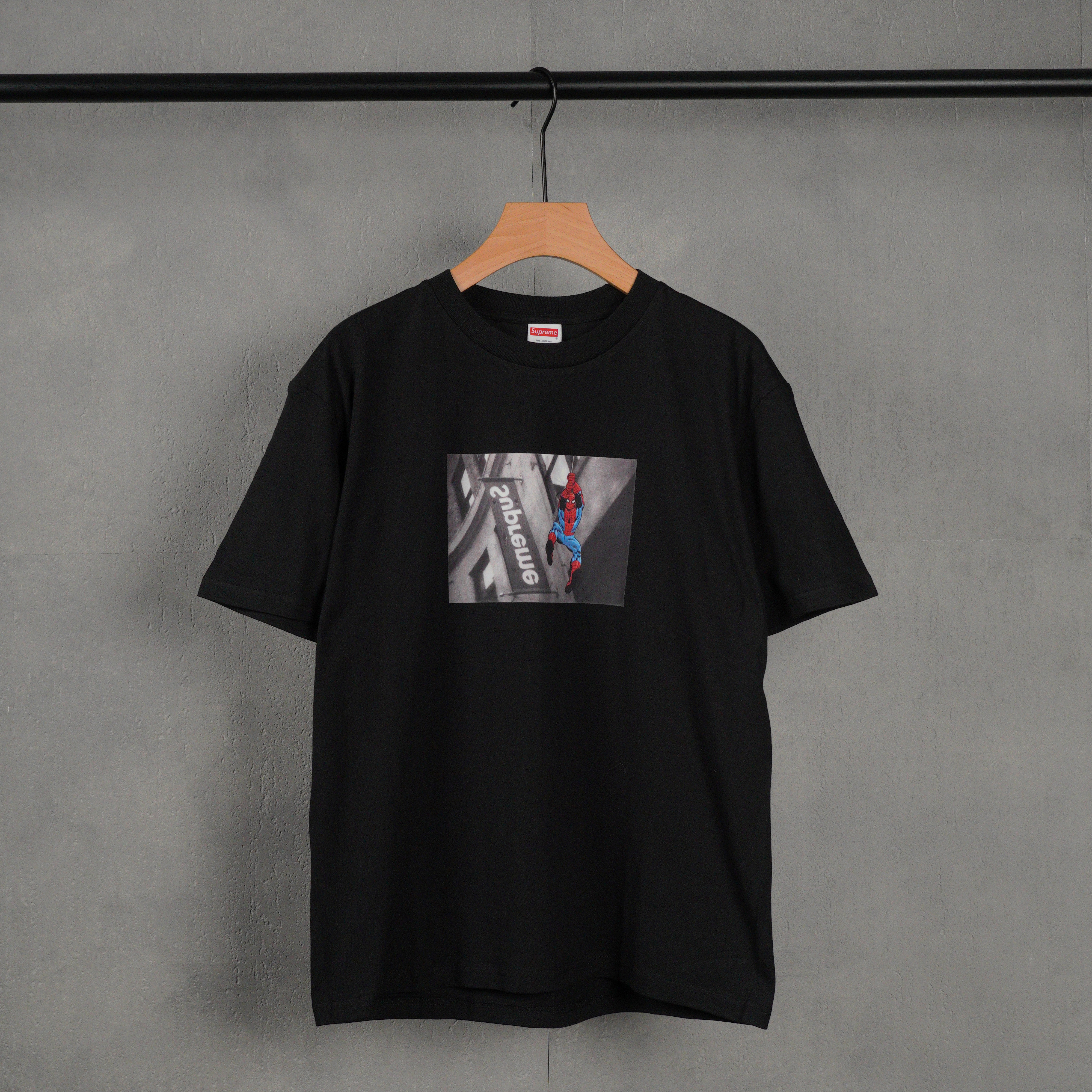 Supreme x Spider-Man Tee "Black"（SUP-SS26-001）