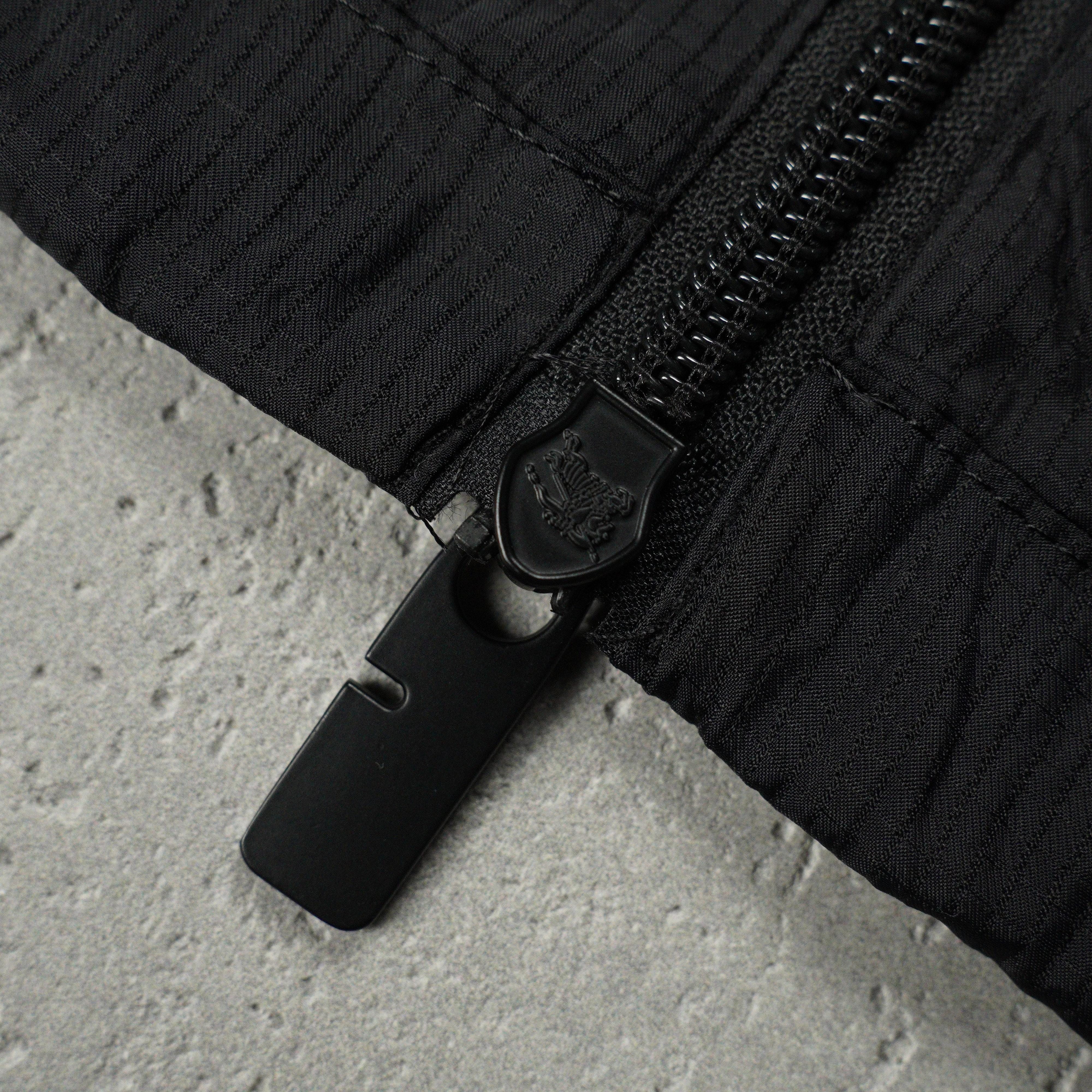 Burberry hooded printed zip-up jacket（BER2025002）