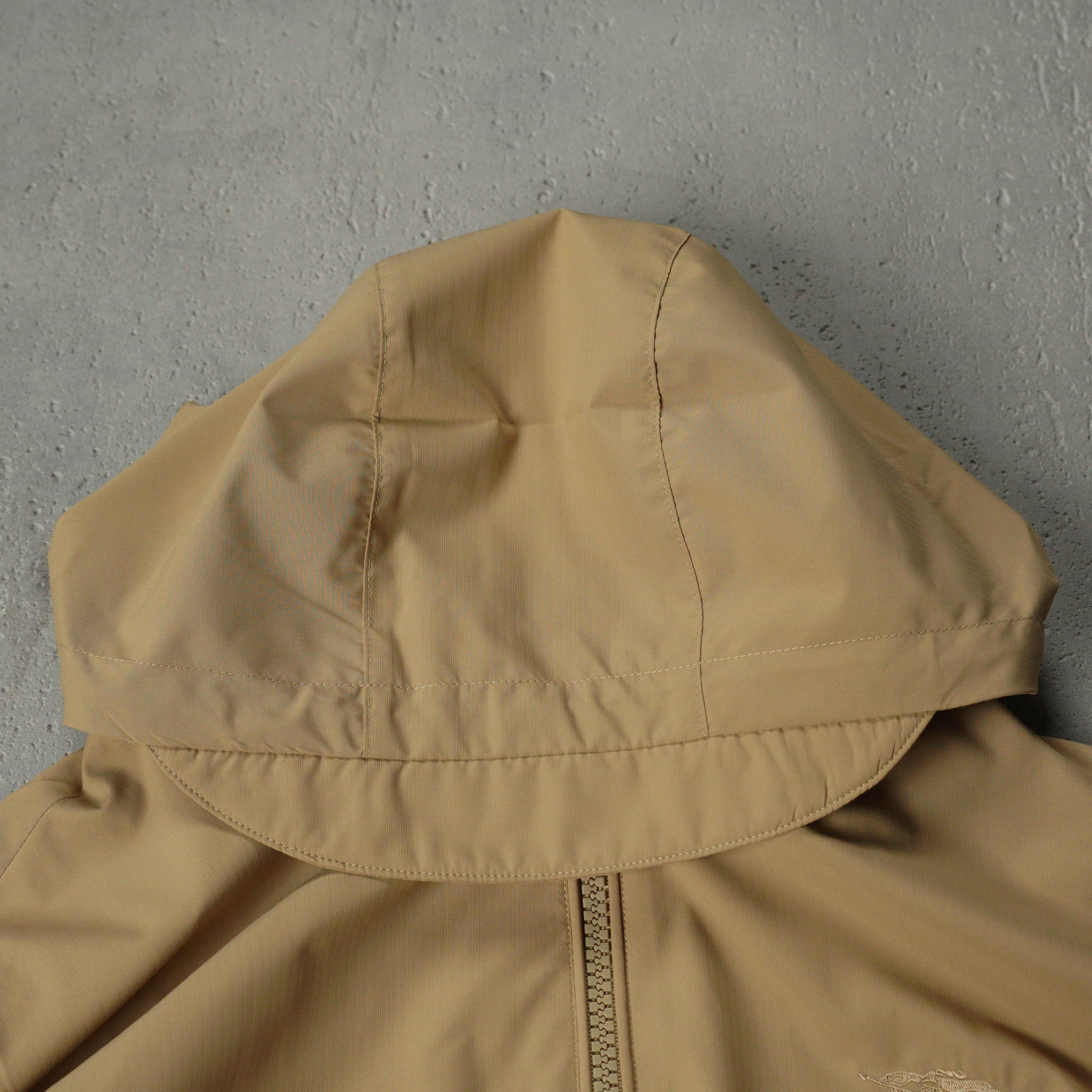 Burberry Hooded Stand Collar Zip-Up Jacket（BER2025001）