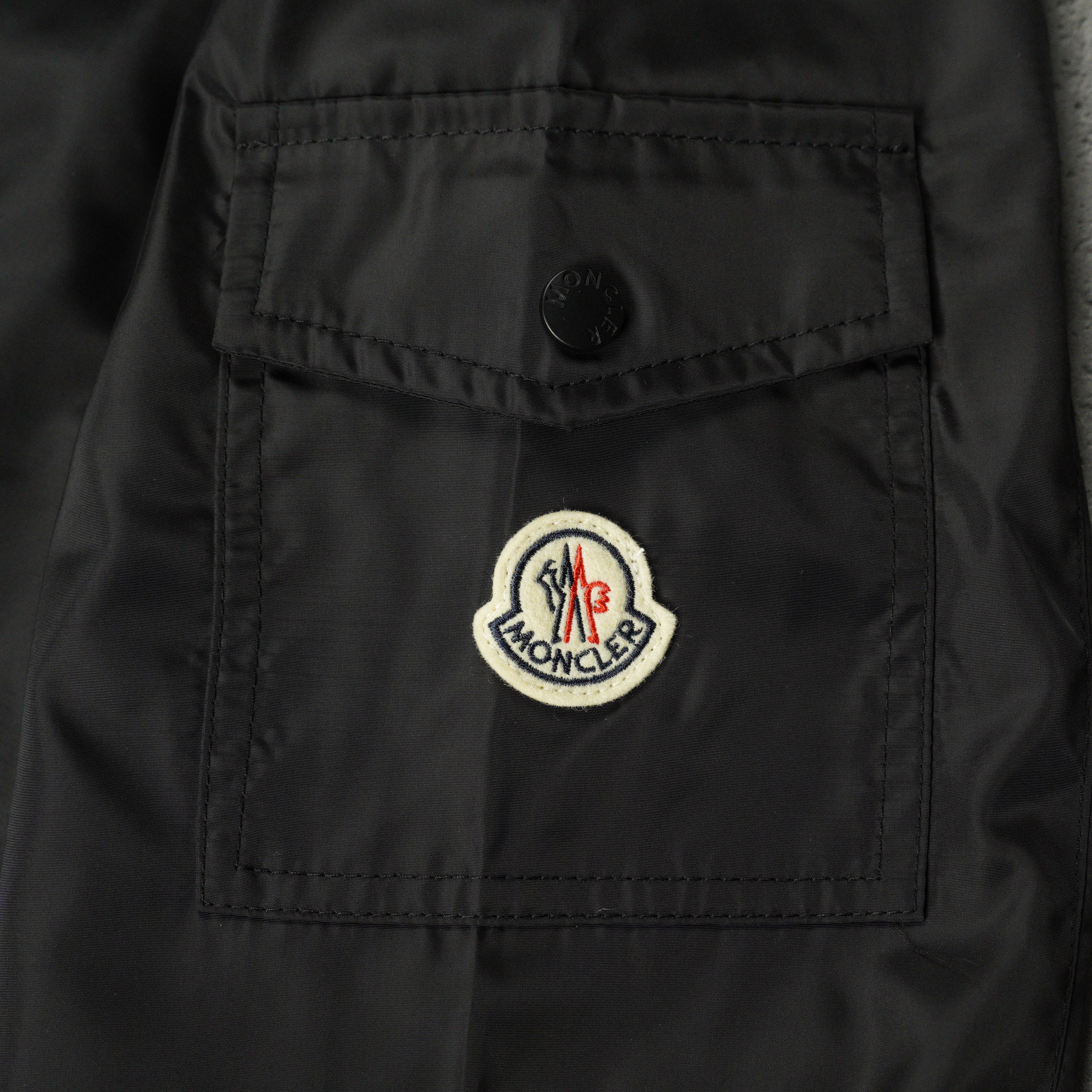 Moncler hooded zip-up jacket（MC2025003）