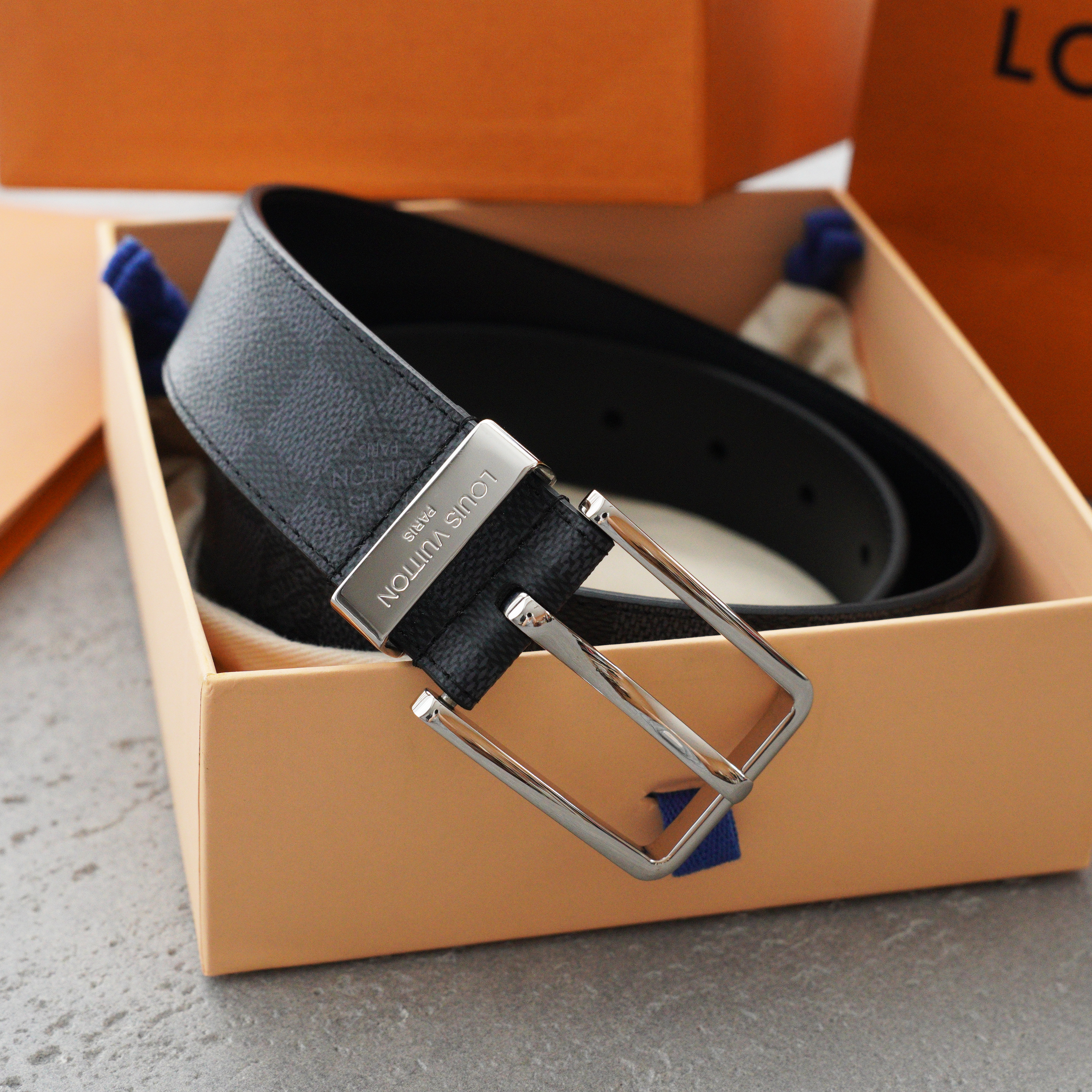 LOUIS VUITTON Louis Vuitton Ceinture Pont Neuf Belt（M9402）