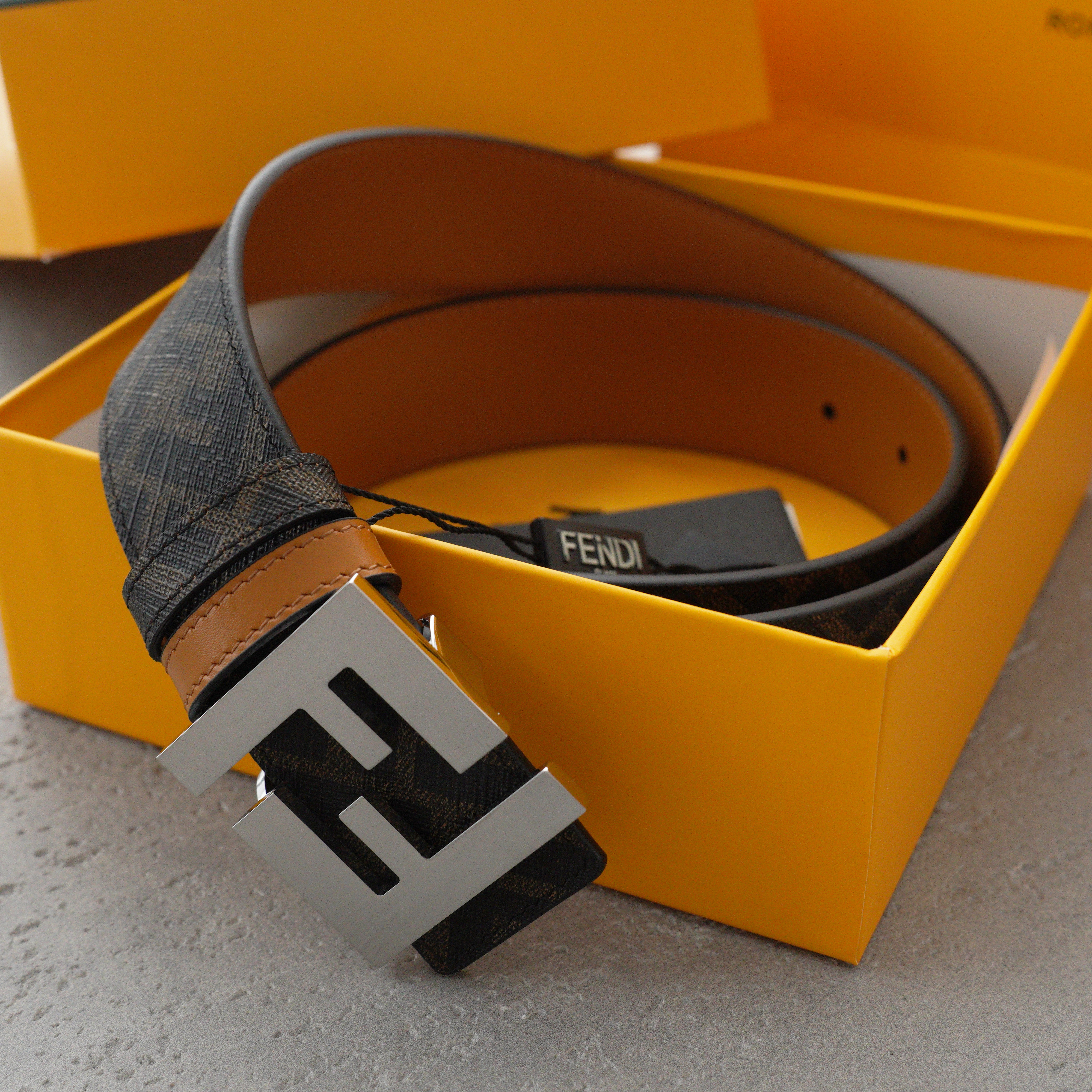FENDI Reversible Brown Leather FF Buckle Belt（7C0511AFF2F0NMU）