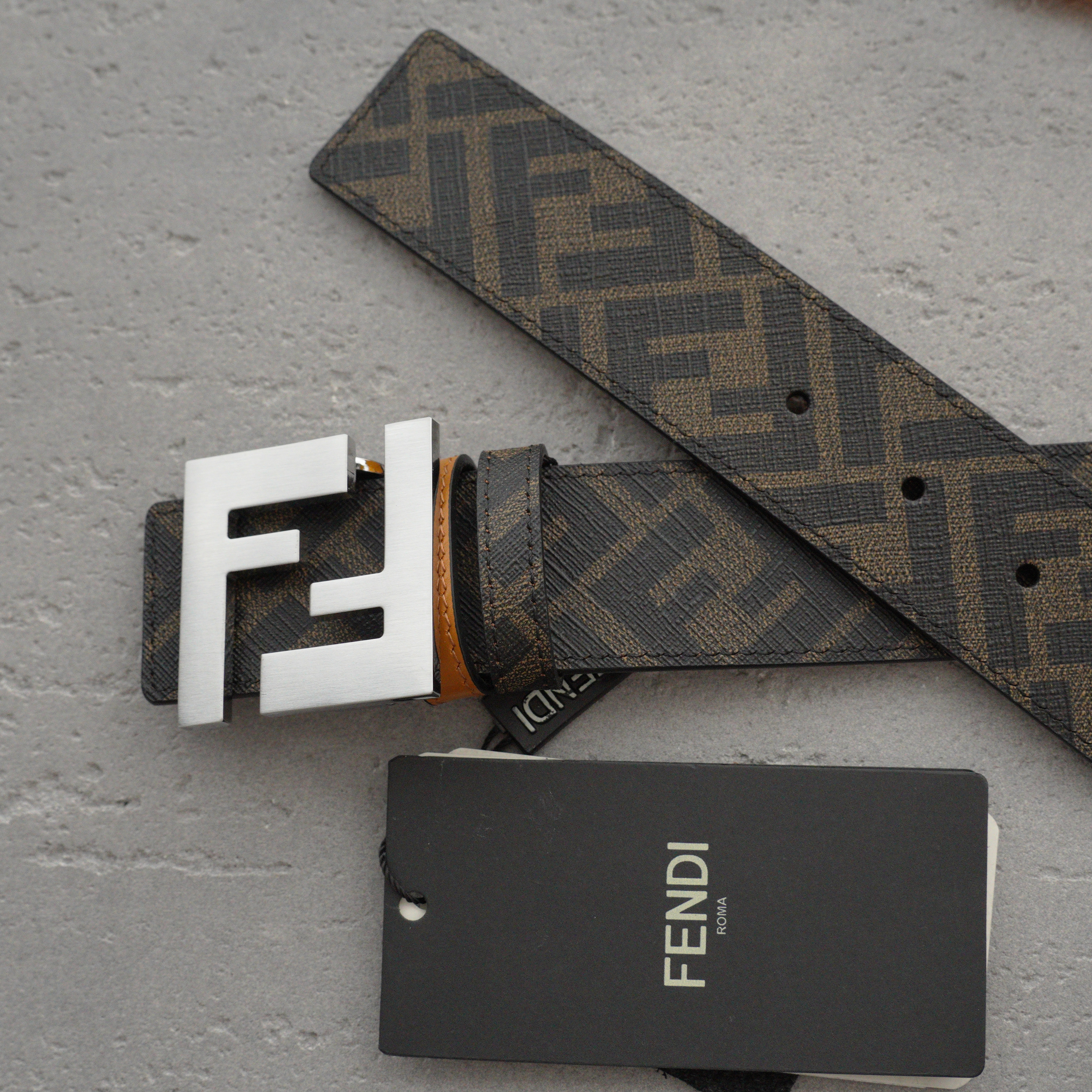 FENDI Reversible Brown Leather FF Buckle Belt（7C0511AFF2F0NMU）