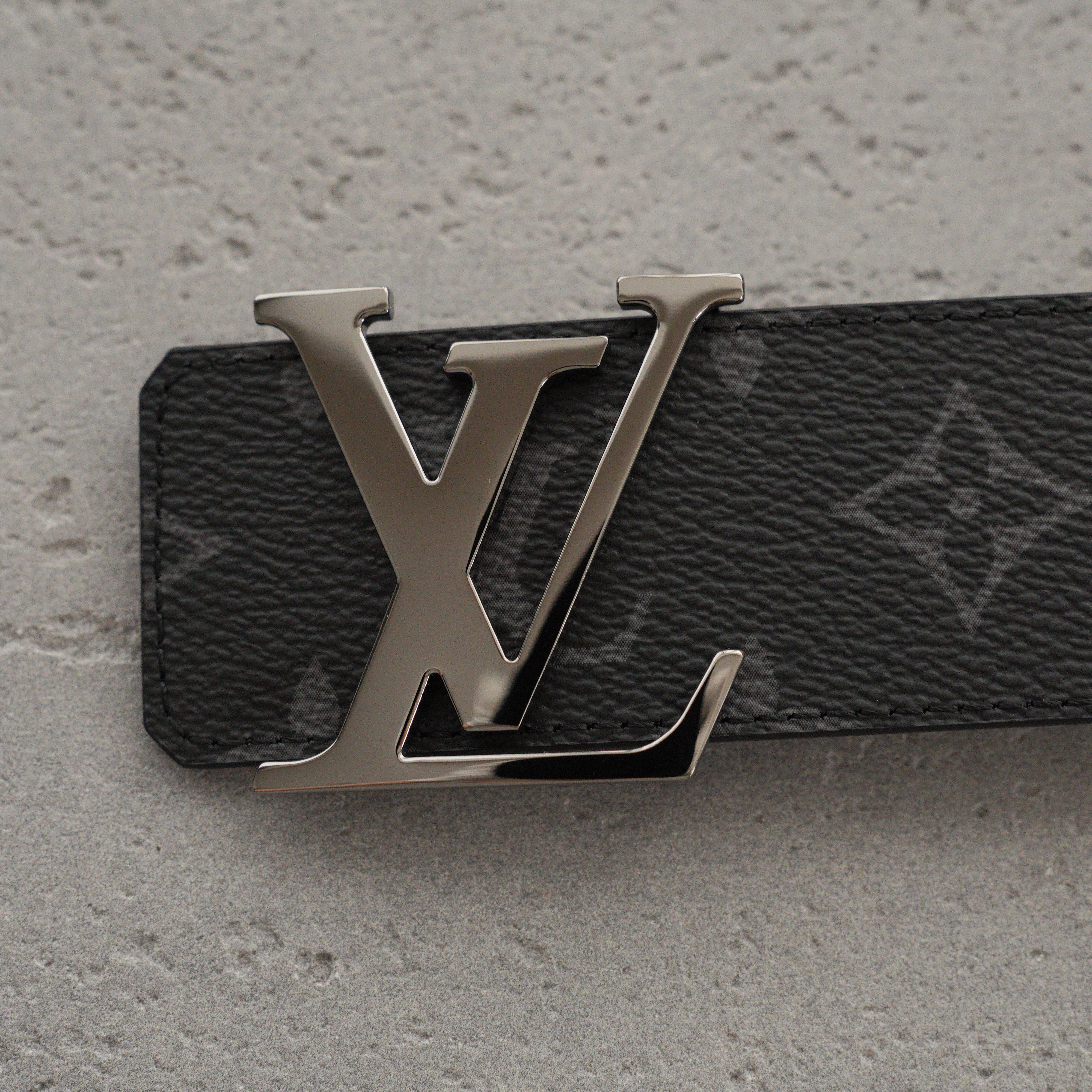 Louis Vuitton Santur LV Initial 40mm Reversible Monogram Eclipse Belt（M9043）