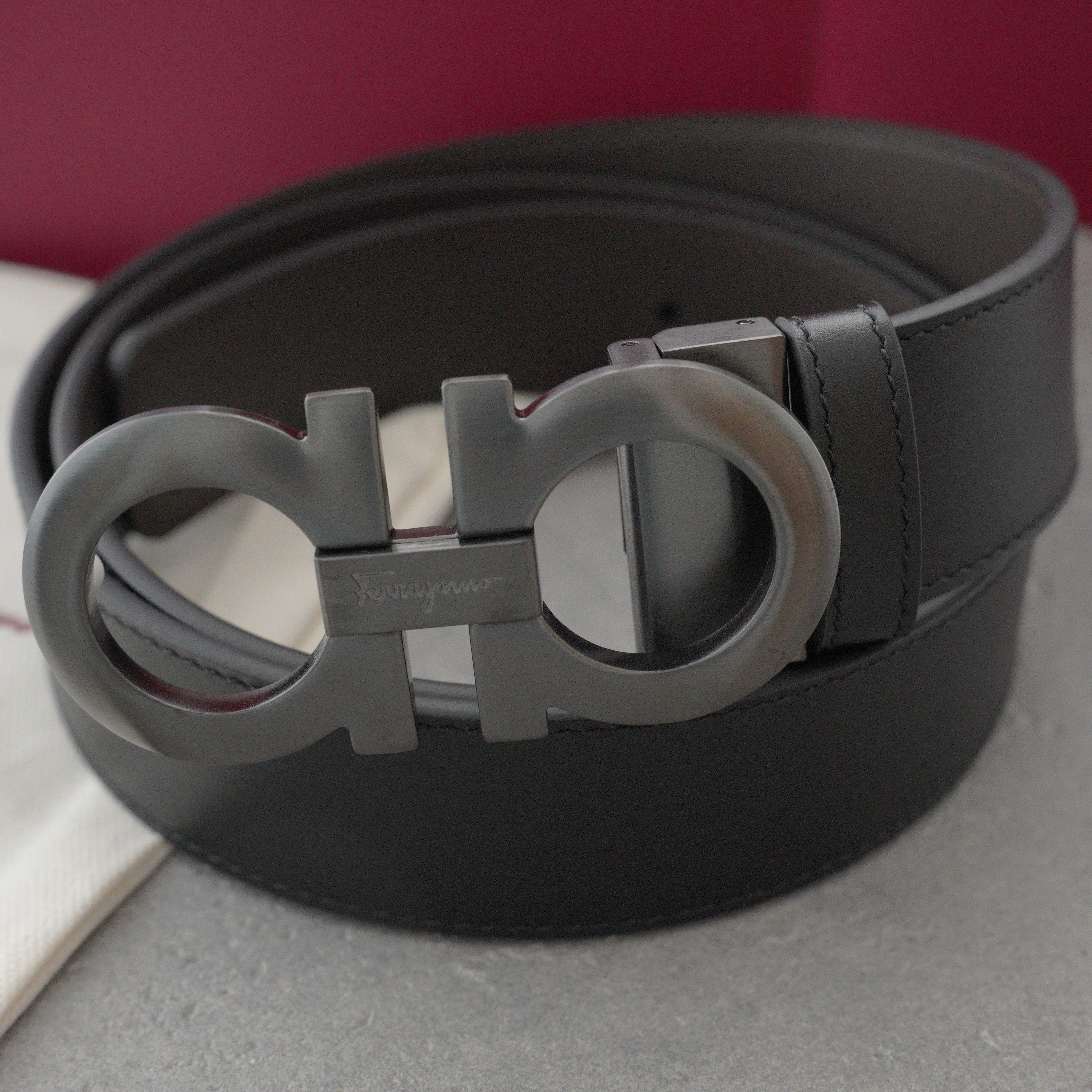 FERRAGAMO Simple Black Leather Belt（0464231675542017）