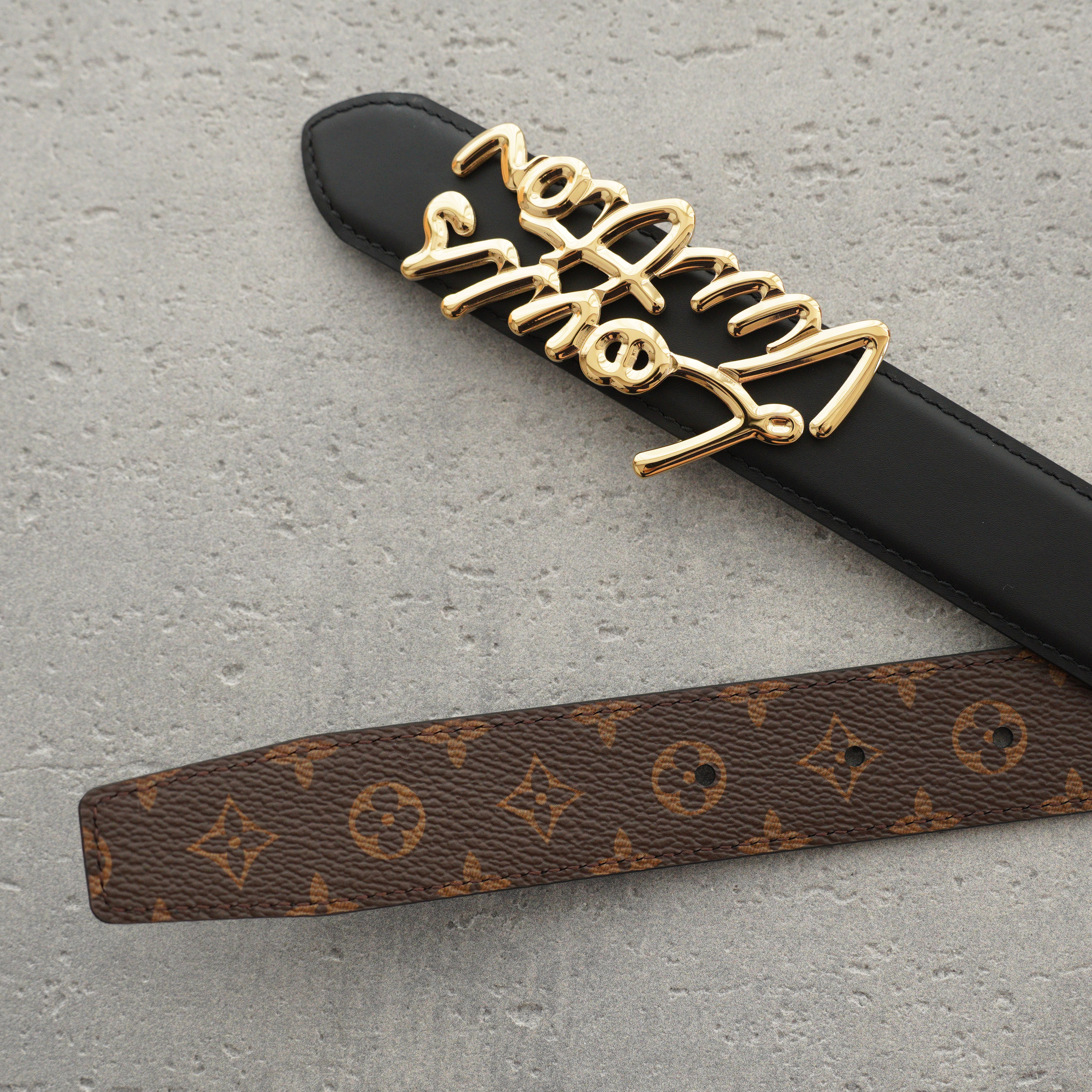Louis Vuitton Script 30mm leather belt（M4472W）