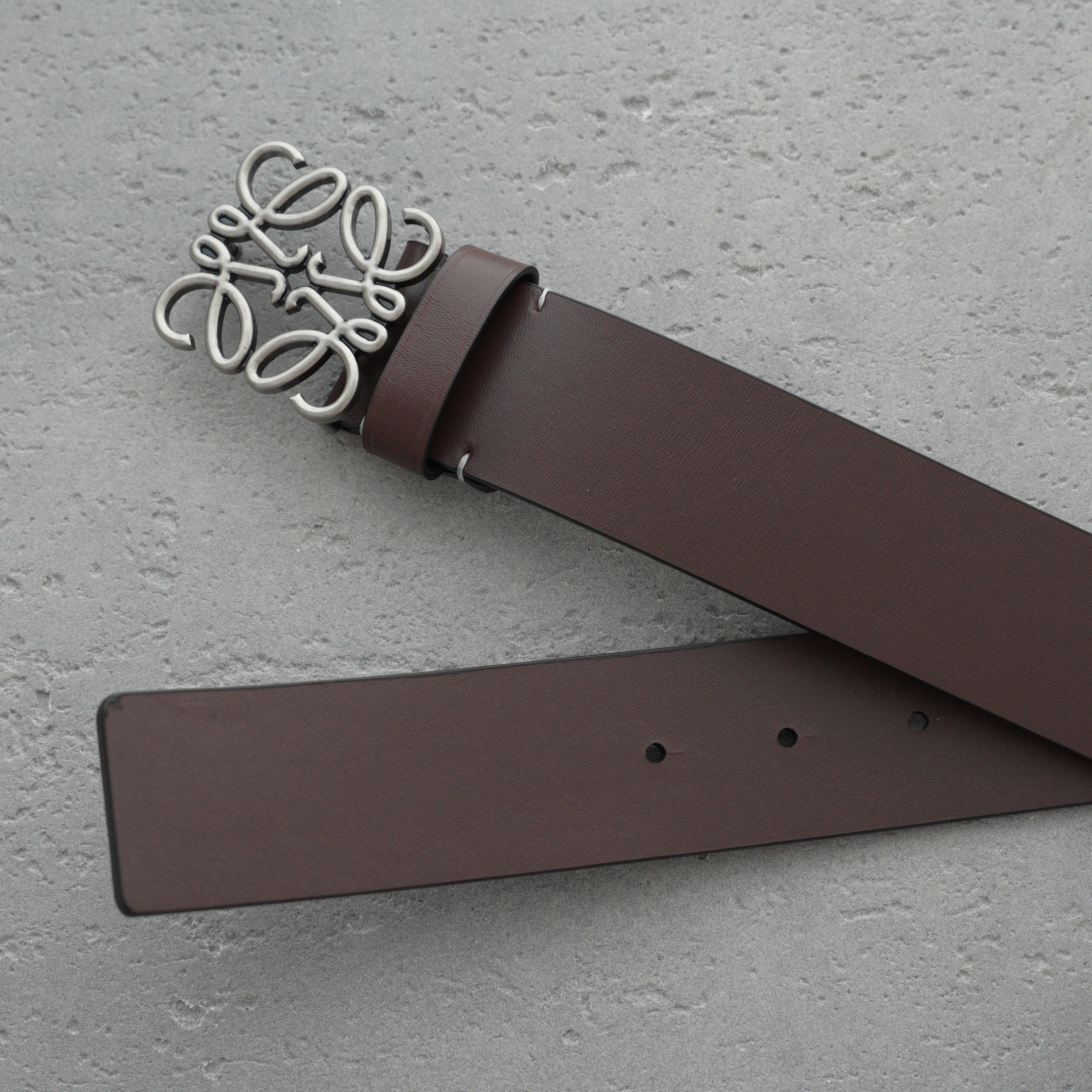 LOEWE Calfskin Chunky Anagram Belt（E619238X49-8779）