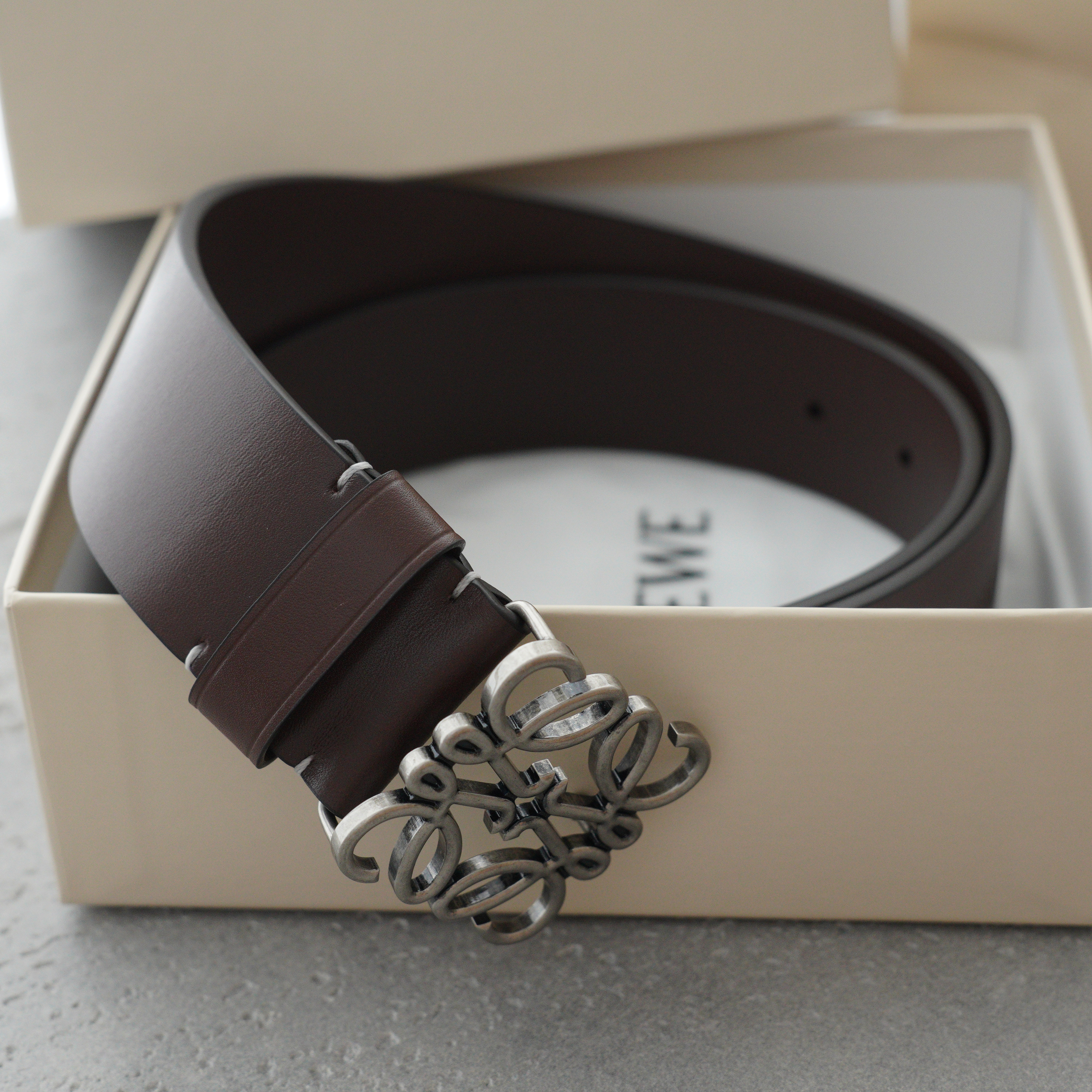 LOEWE Calfskin Chunky Anagram Belt（E619238X49-8779）
