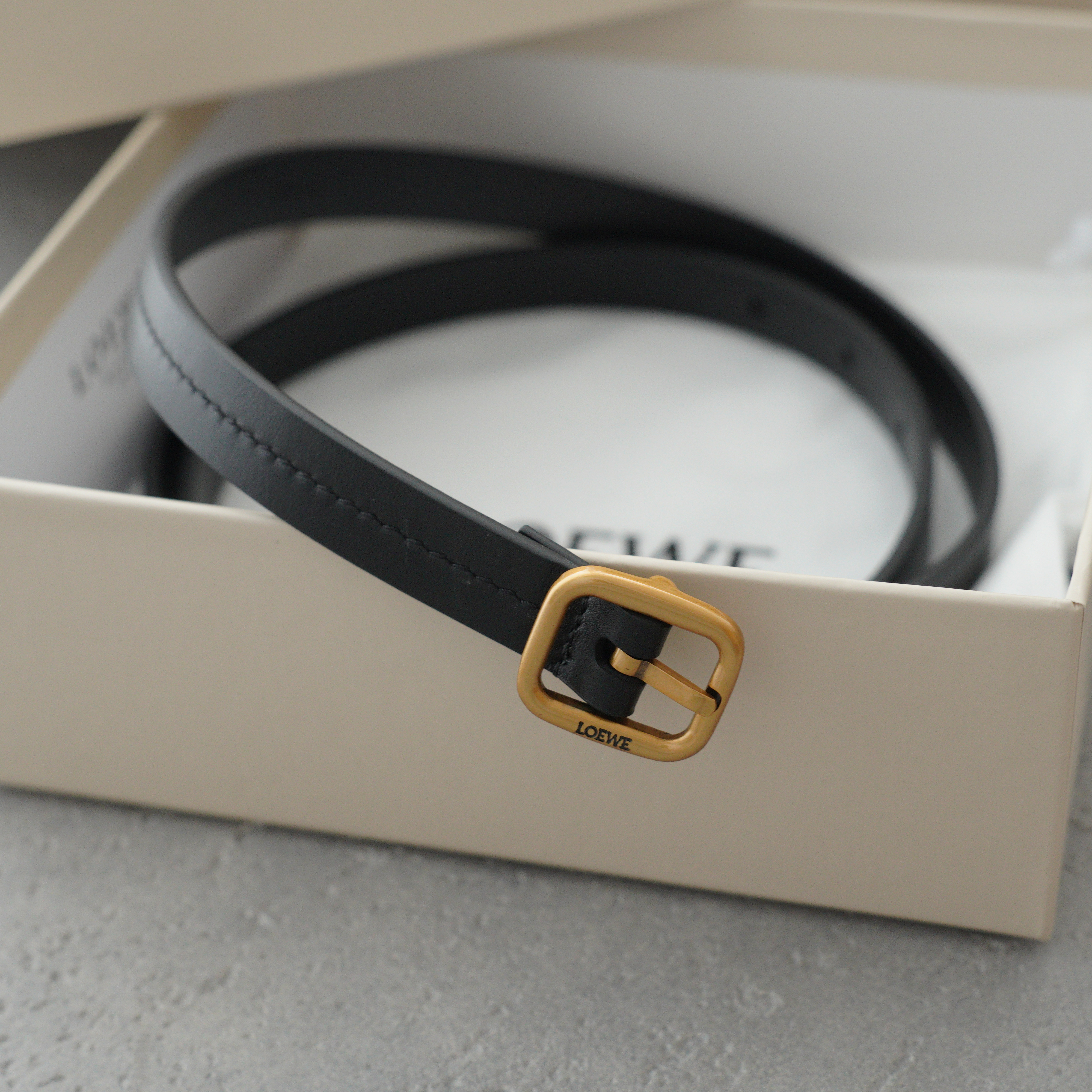 LOEWE Rounded soft belt（E619Z16X18-1100）