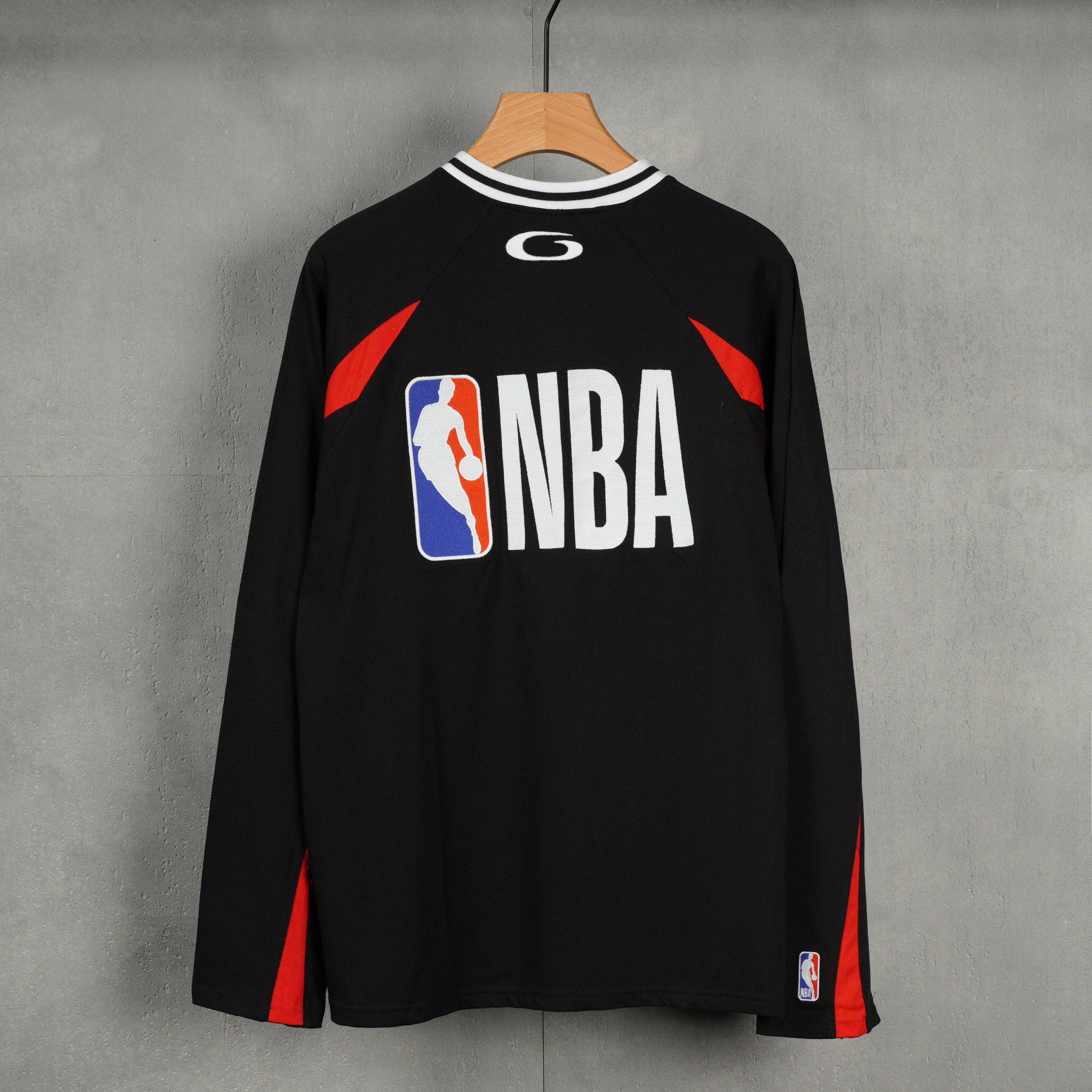 Balenciaga | NBA Collaboration Oversized Long-Sleeve T-Shirt(864877TTVW21060）