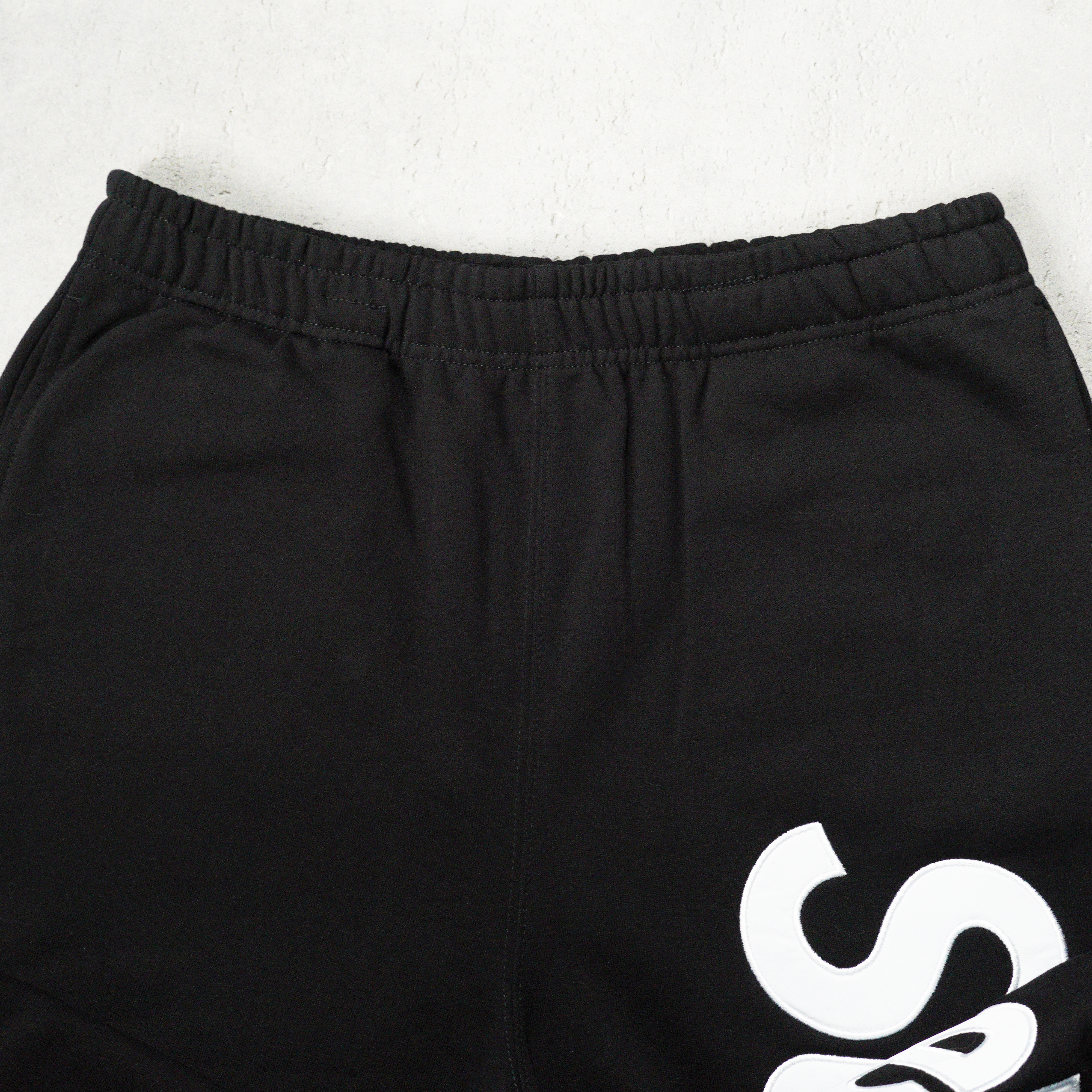 Supreme Satin Applique Sweatpant (FW24)（SUP-FW24-053）