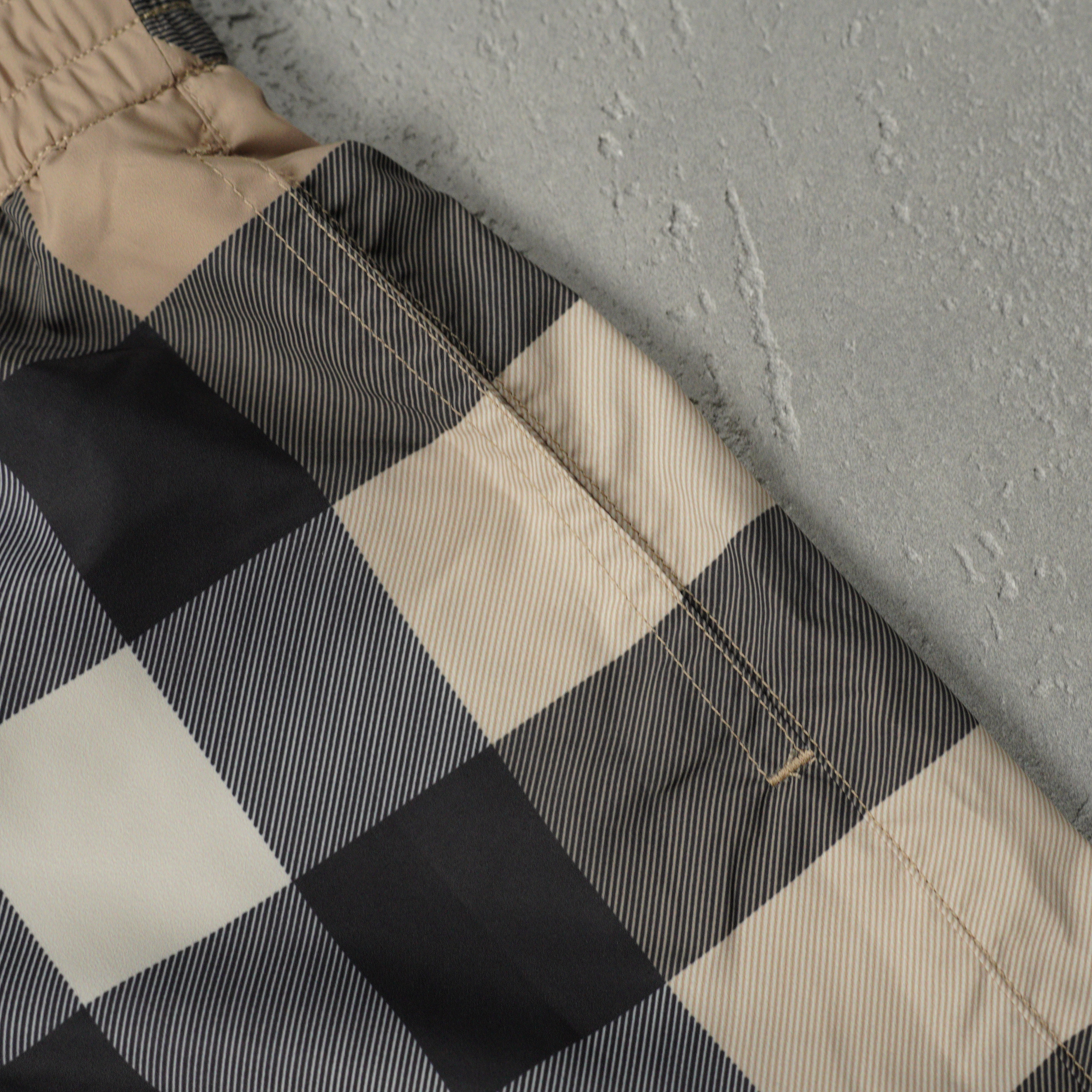Burberry Men's Check Swim Shorts "Archive Beige （80172941）