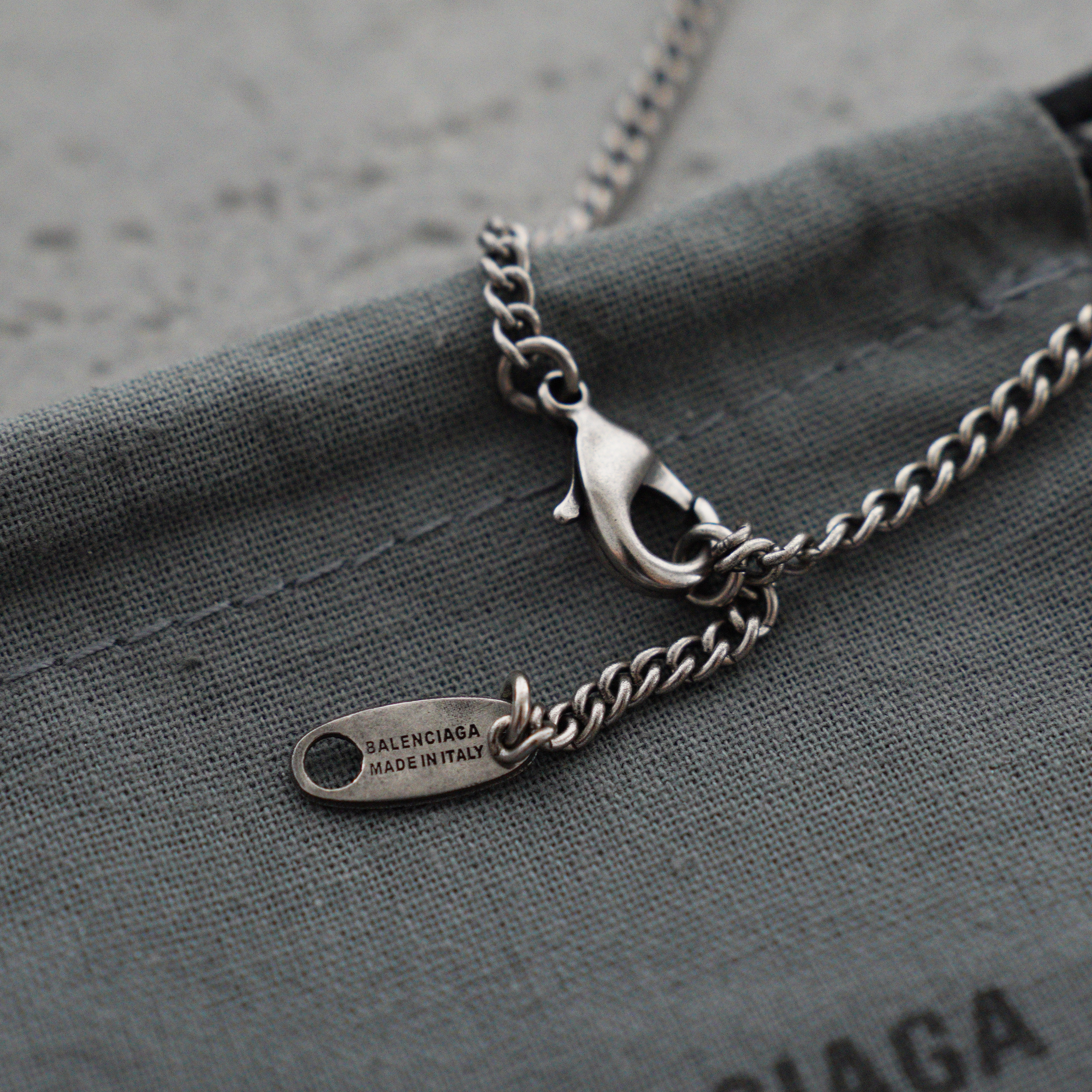 BALENCIAGA BB Icon Necklace（696223TZ99I0911）