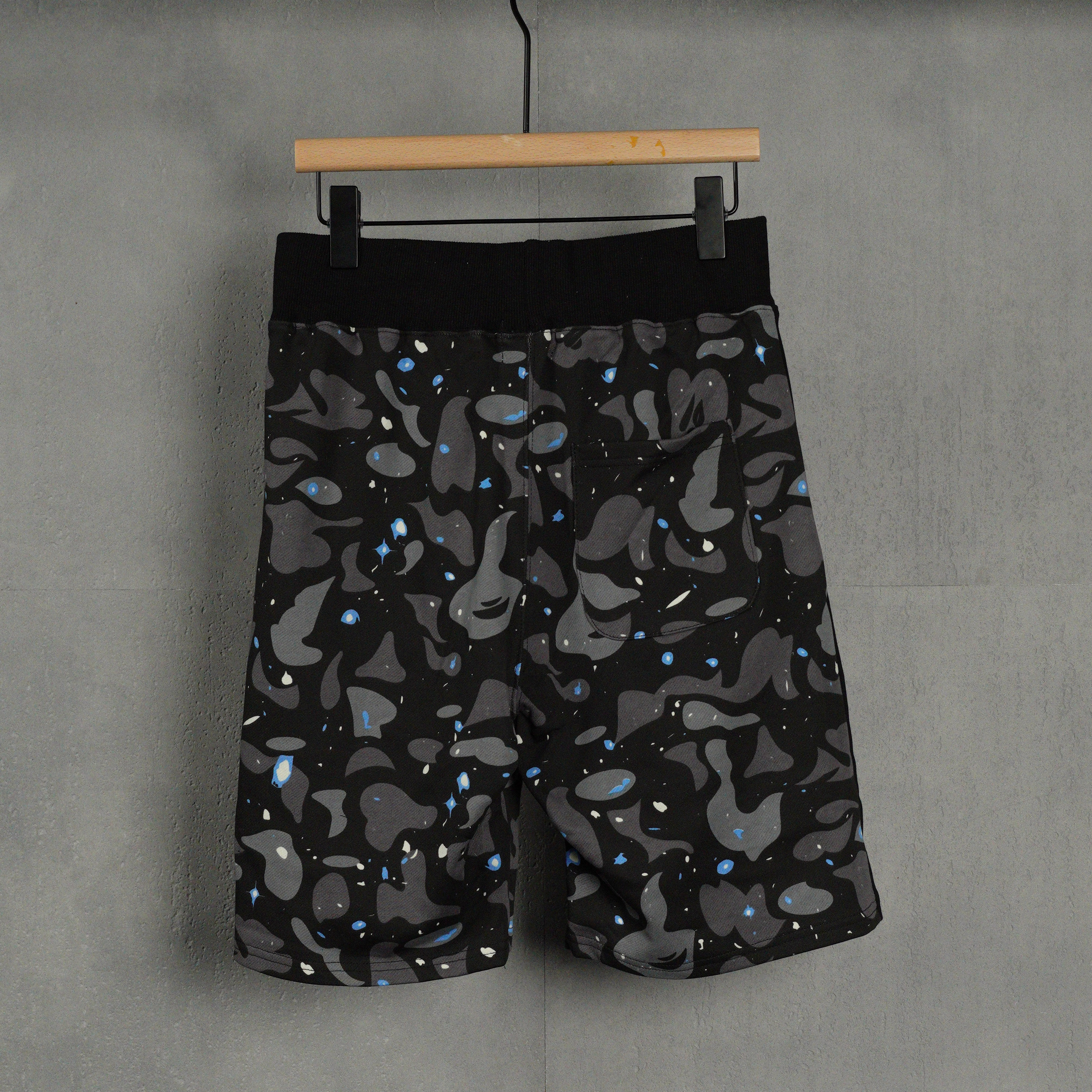 BAPE Space Camo Shark Sweat Shorts (SS21) White（1F30-153-006）