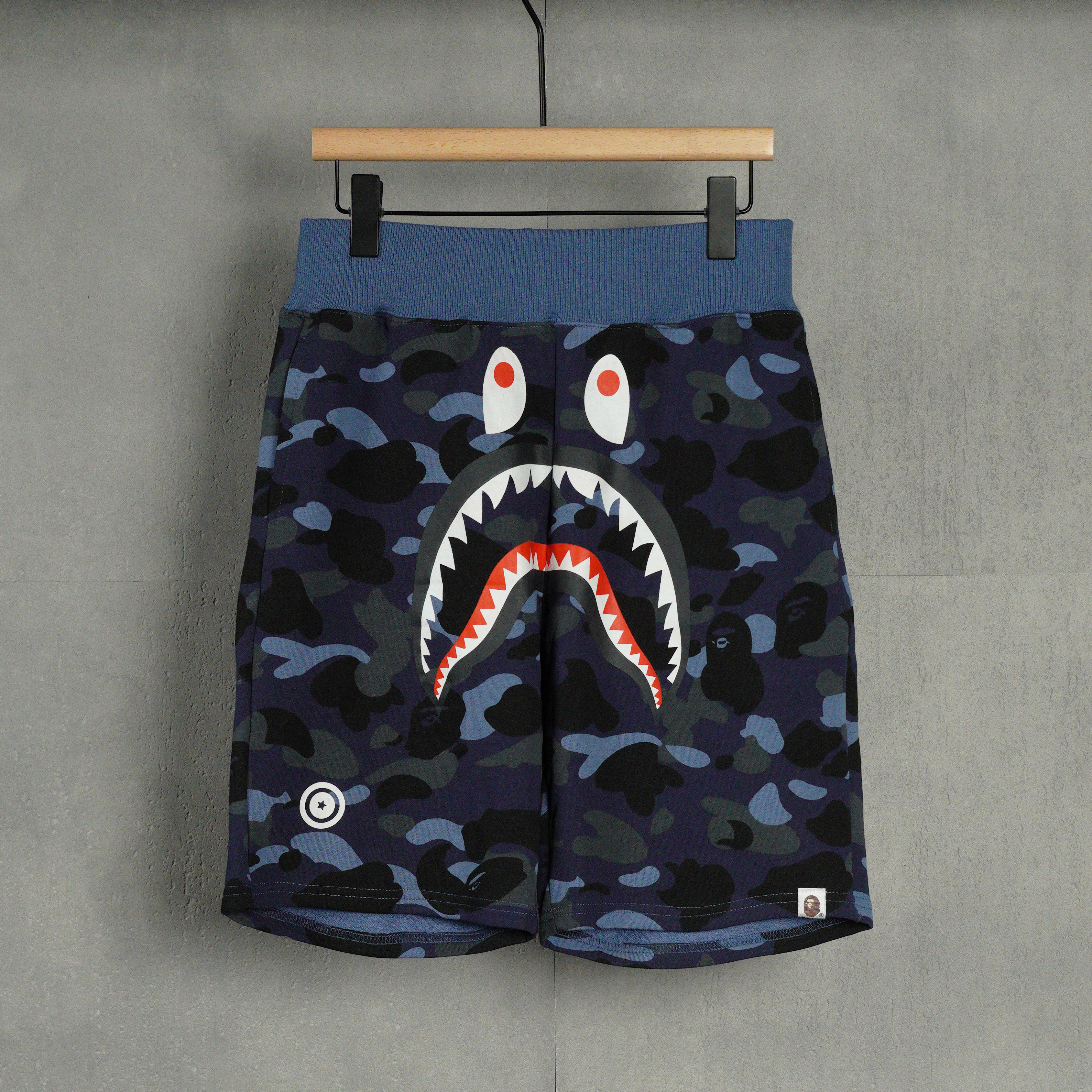 BAPE Space Camo Shark Sweat Shorts (SS21) White（1F30-153-006）
