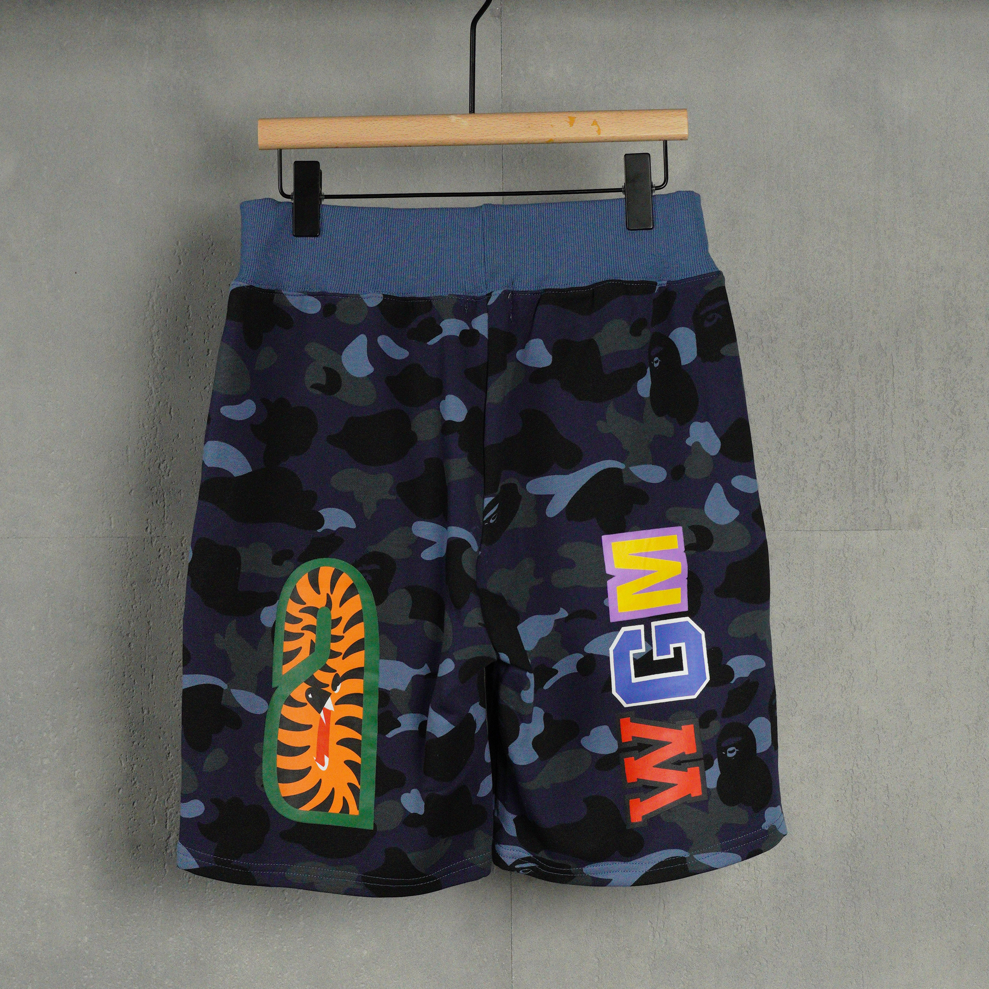 BAPE Space Camo Shark Sweat Shorts (SS21) White（1F30-153-006）
