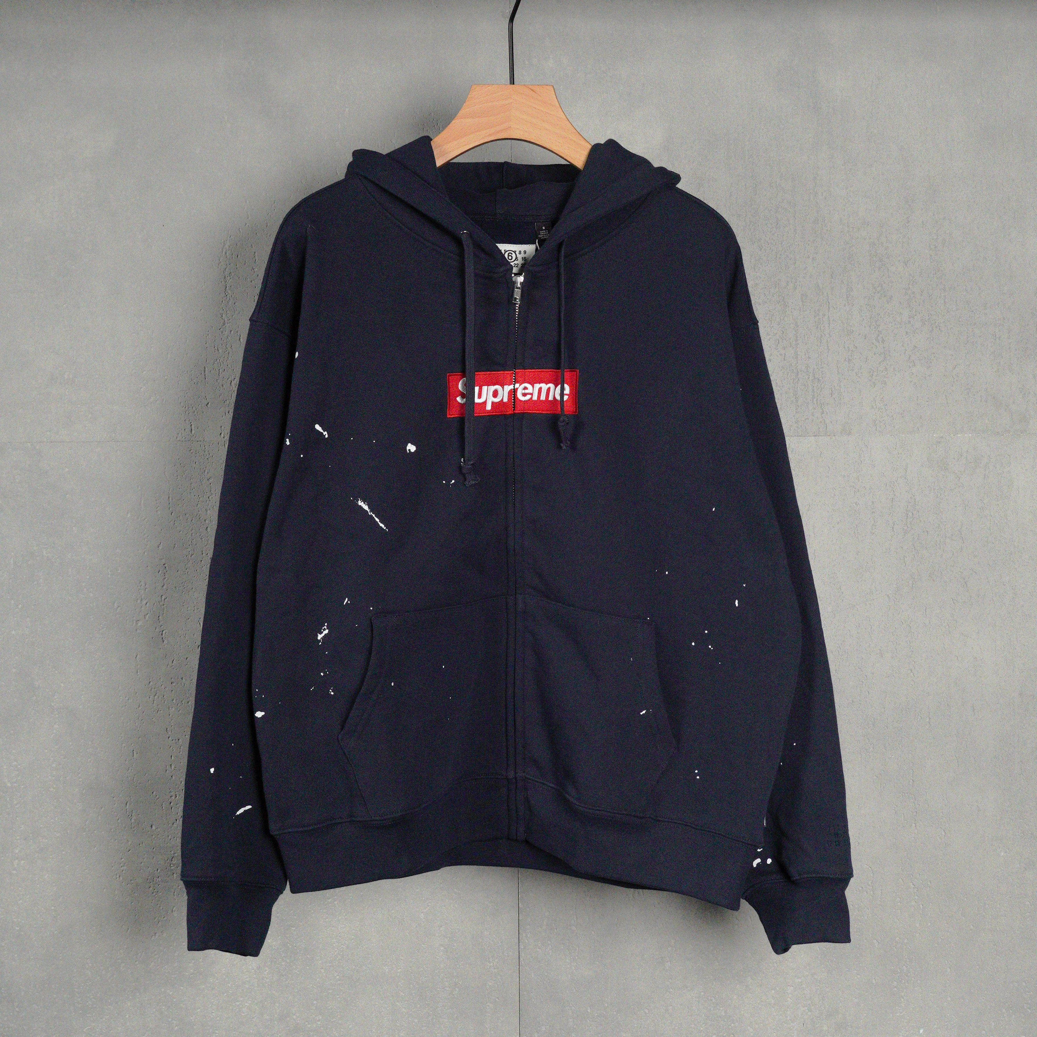 Supreme x MM6 Maison Margiela Box Logo Zip Up Hooded Sweatshirt（SUP-SS26-005）