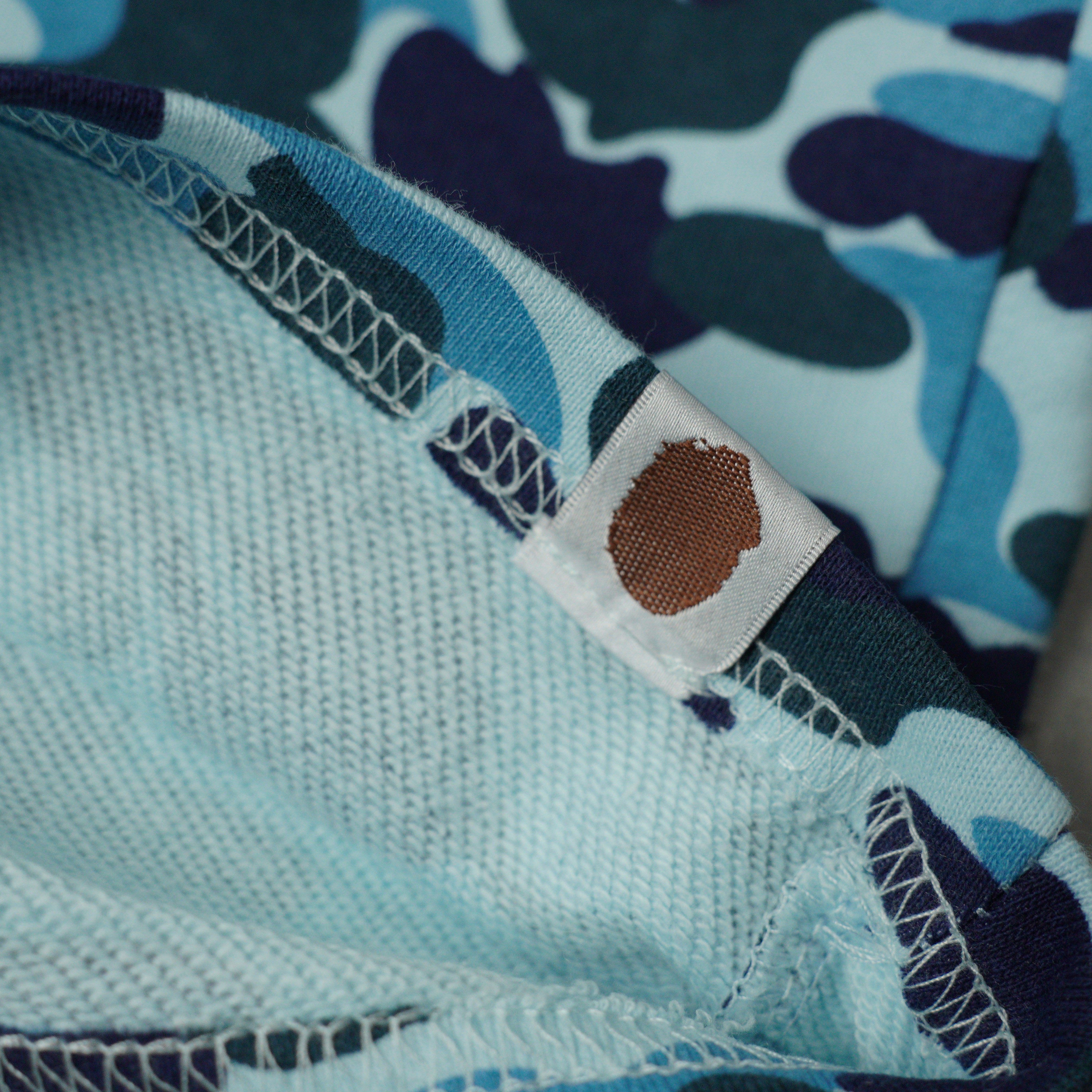BAPE Space Camo Shark Sweat Shorts (SS21) White（1F30-153-006）