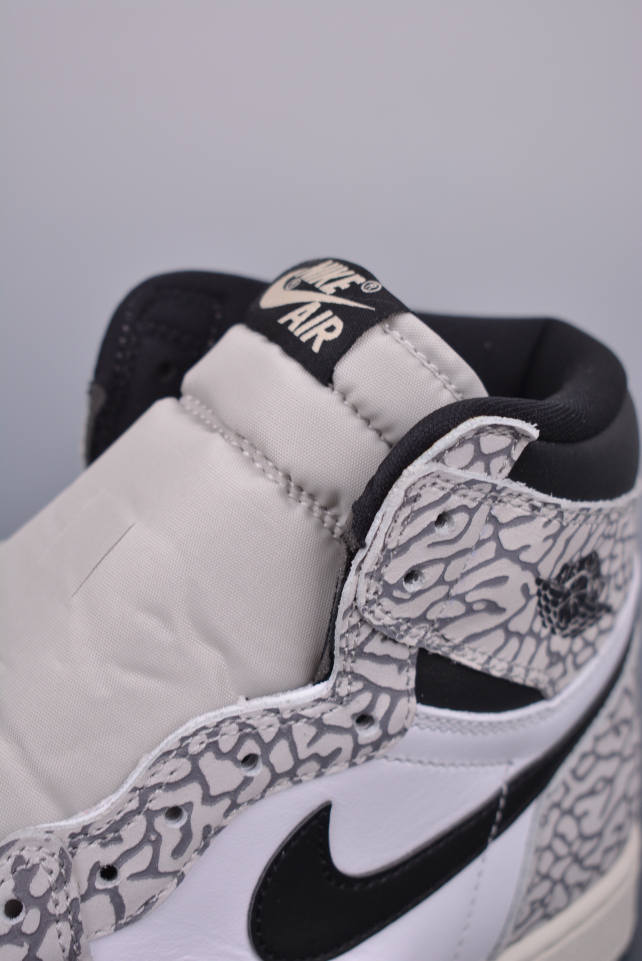 Nike Air Jordan 1 High OG "White Cement"（DZ5485-052）