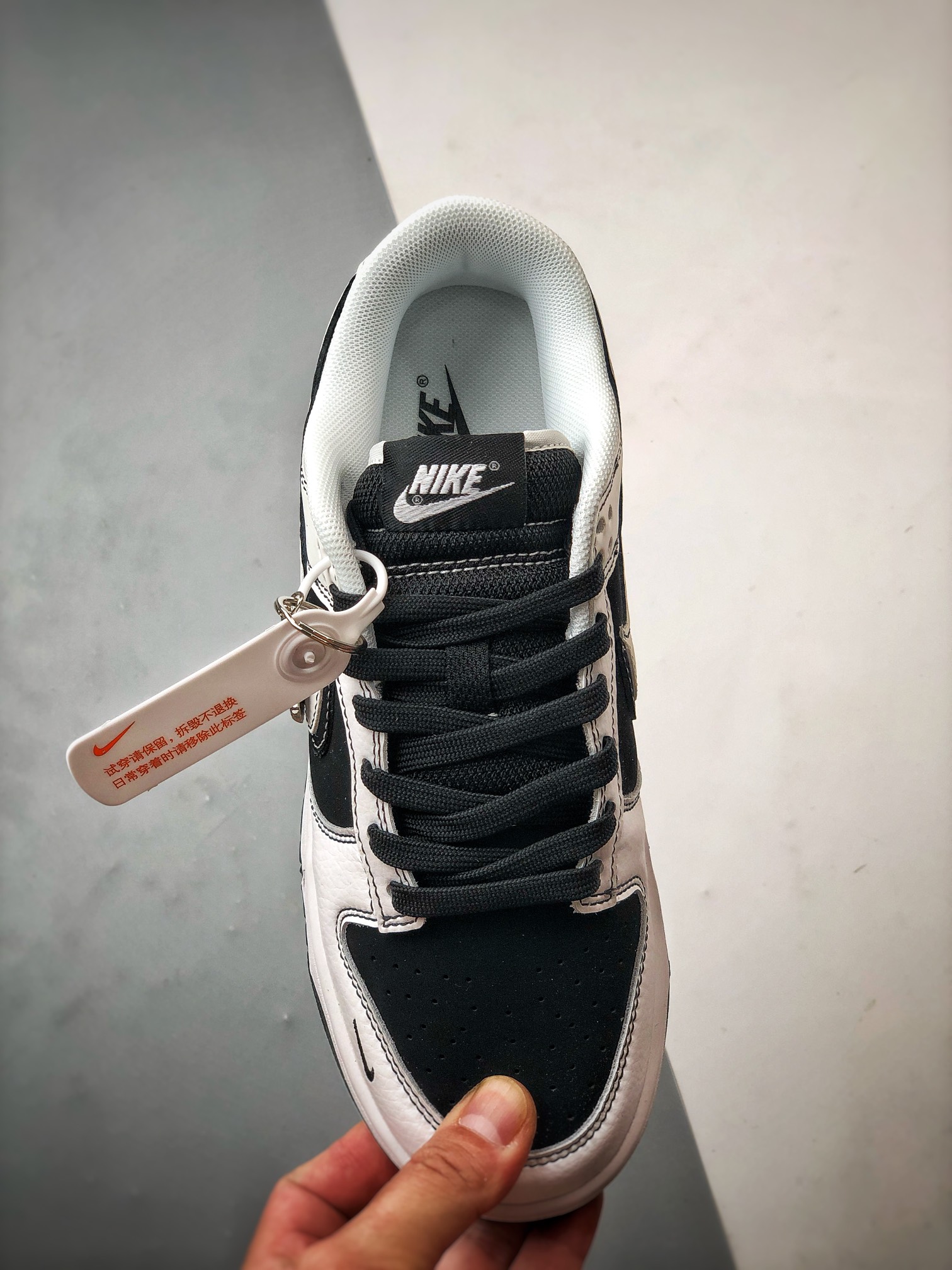 Supreme x NK Dunk Low Retro (FC1688-144)