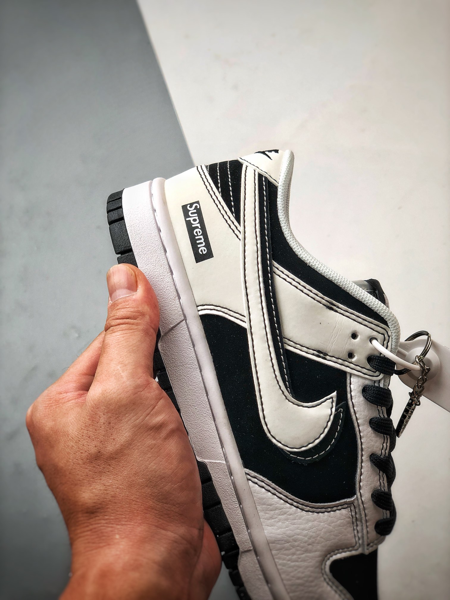 Supreme x NK Dunk Low Retro (FC1688-144)