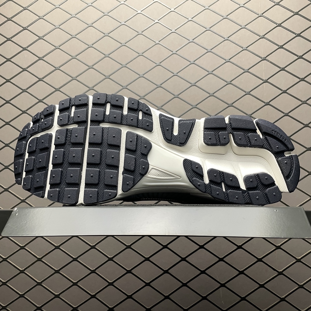 Nike Zoom Vomero 5 Photon Dust Metallic Silver(FD0884-025)