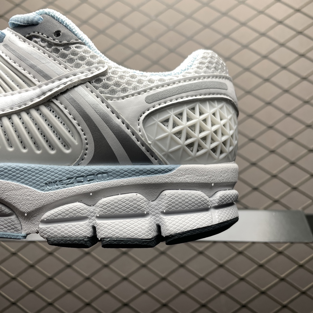 Nike Zoom Vomero 5 "520"(FN3432-001)