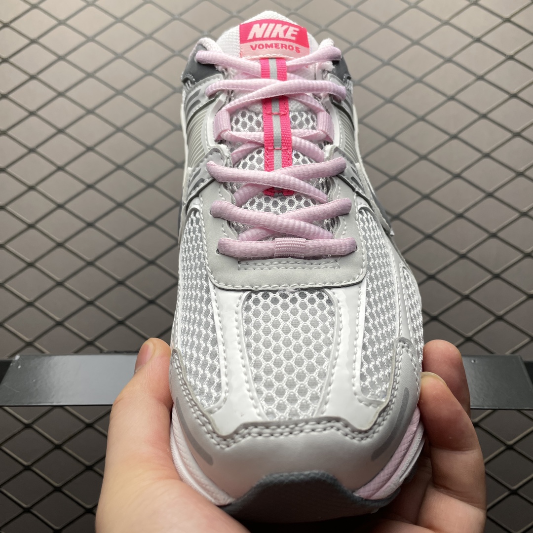 Nike WMNS Zoom Vomero 5 "520"(FN3695-001)