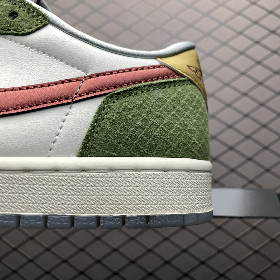 Nike Air Jordan 1 Low OG "Chinese New Year/Year of the Dragon" (FN3727-100)