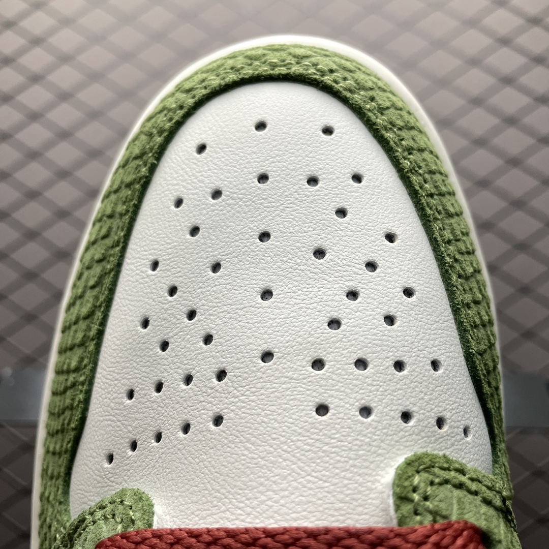Nike Air Jordan 1 Low OG "Chinese New Year/Year of the Dragon" (FN3727-100)