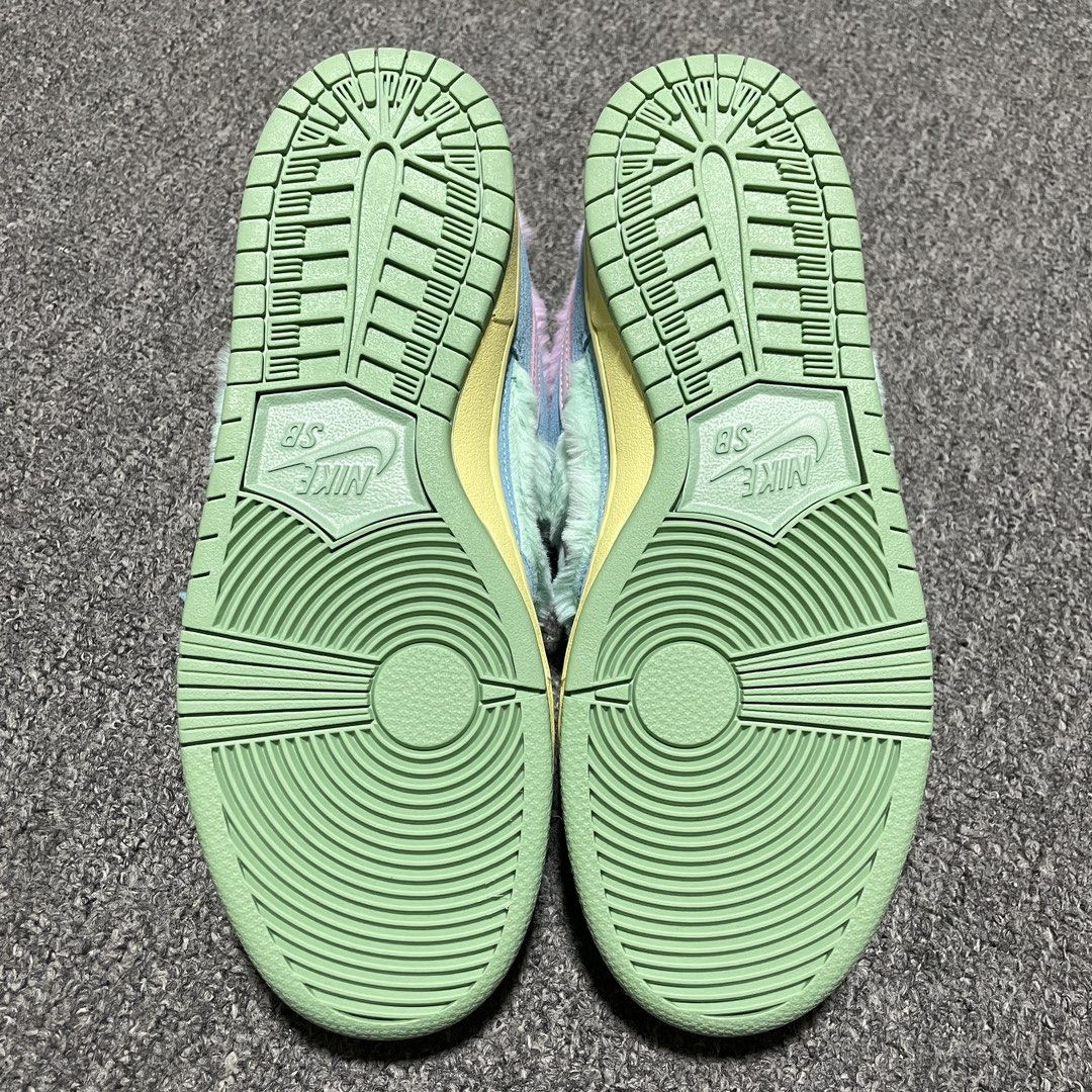 VERDY × Nike SB Dunk Low Pro QS "Visty/Blue Gaze and Enamel Green"(FN6040-400)