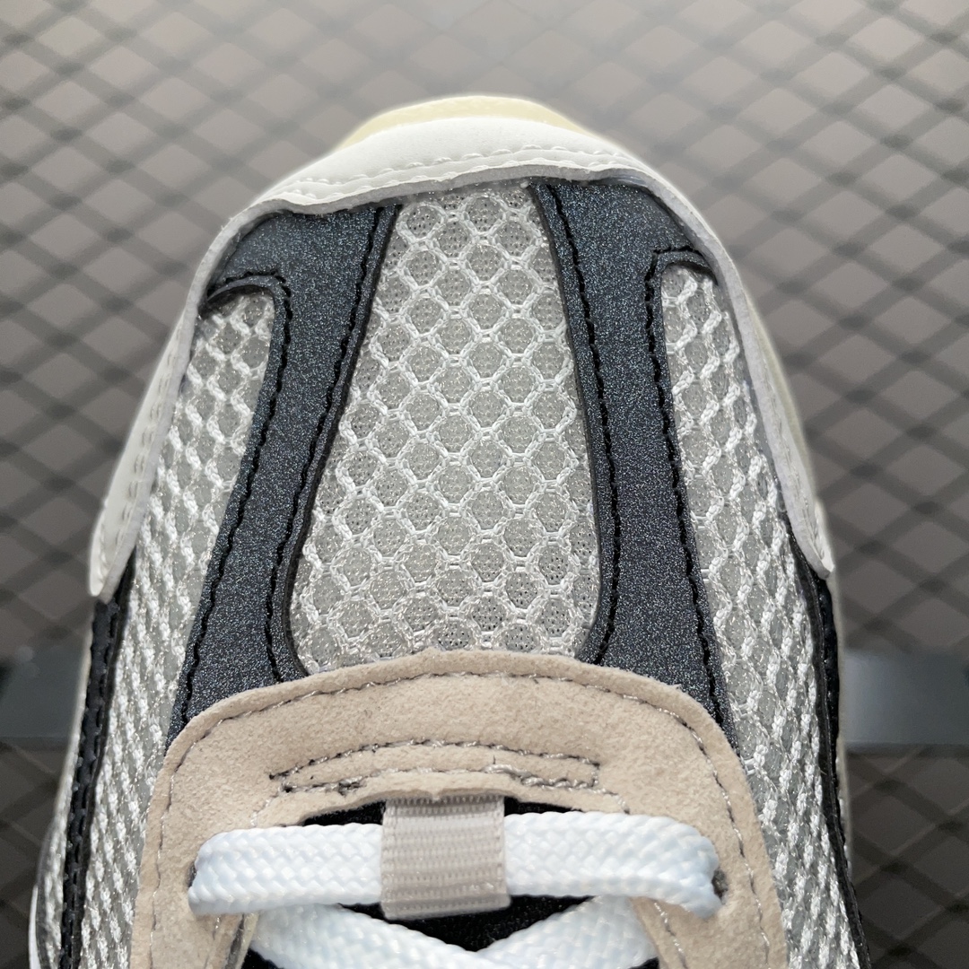 Nike Zoom Vomero 5 PRM Supersonic "Light Bone and Black"( FN7649-110)