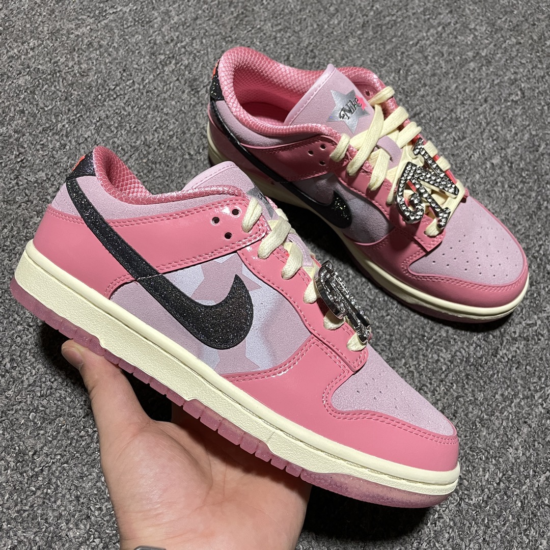 Nike WMNS Dunk Low Barbie（FN8927-621）