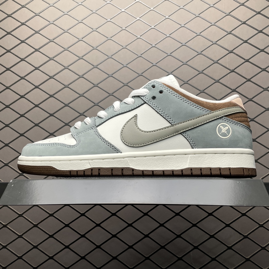 NIKE ナイキ スニーカー FQ1180-001 SB エスビー ×  堀米 雄斗 Yuto Horigome DUNK LOW PRO QS Wolf Grey ダンク ロー プロ スニーカー ホワイト/グレー/ブラウン 26.5cm【新古品】【未使用】