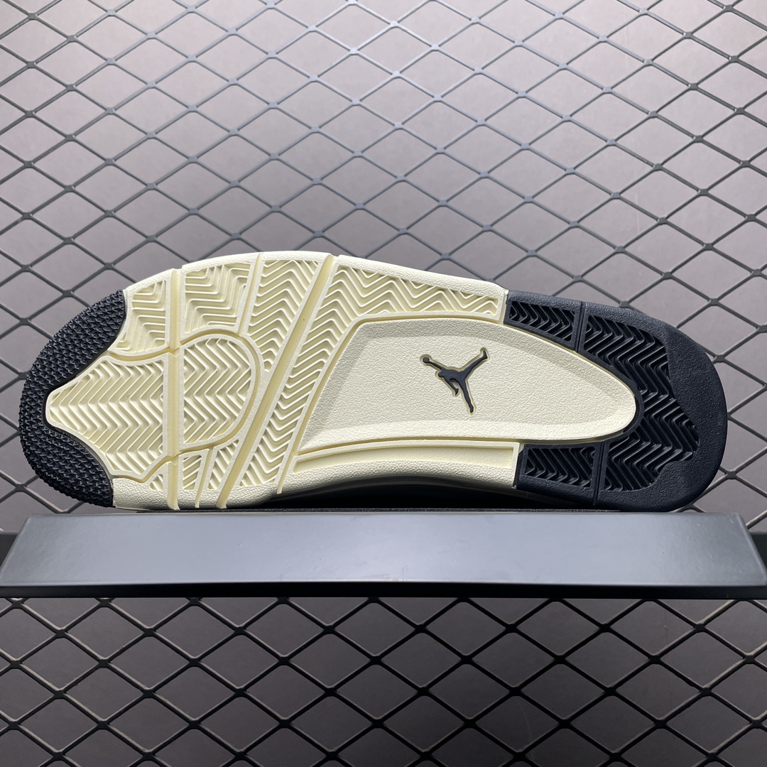 Nike Air Jordan 4 RM "Black/Sail"（FQ7939-006）